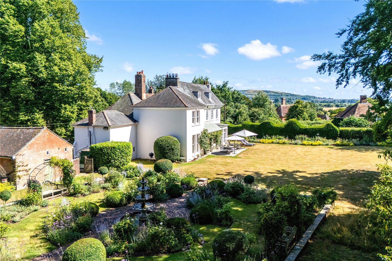 7 bedroom detached house for sale 0