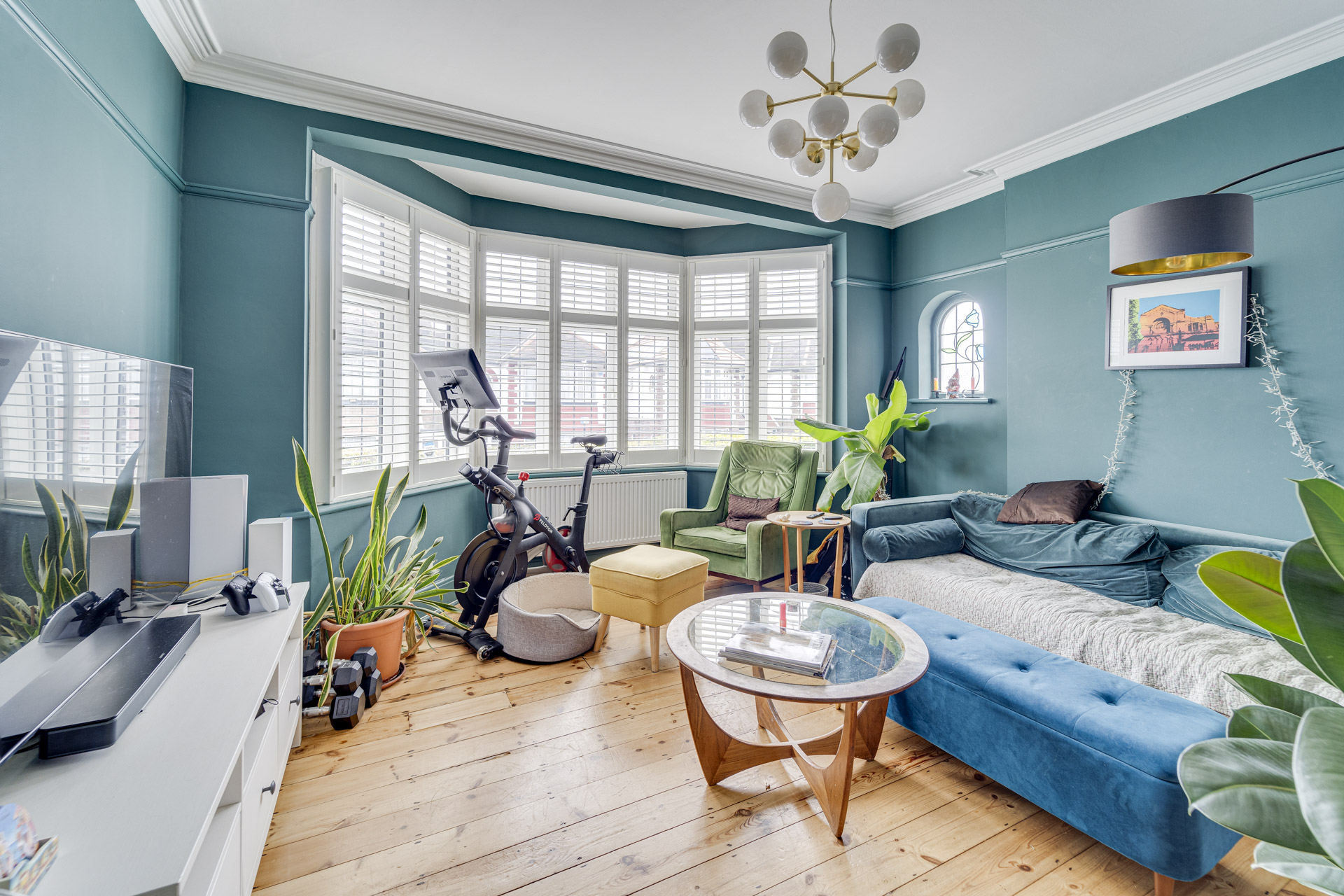 4 bedroom semi-detached house for sale 0
