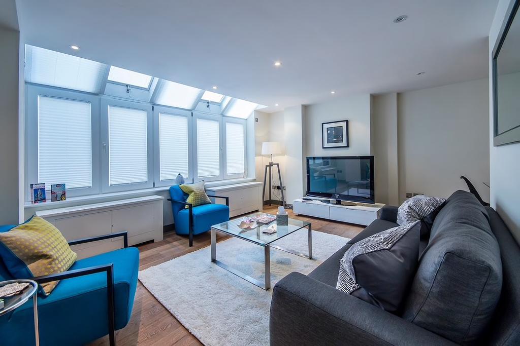 5 bedroom semi-detached house for sale