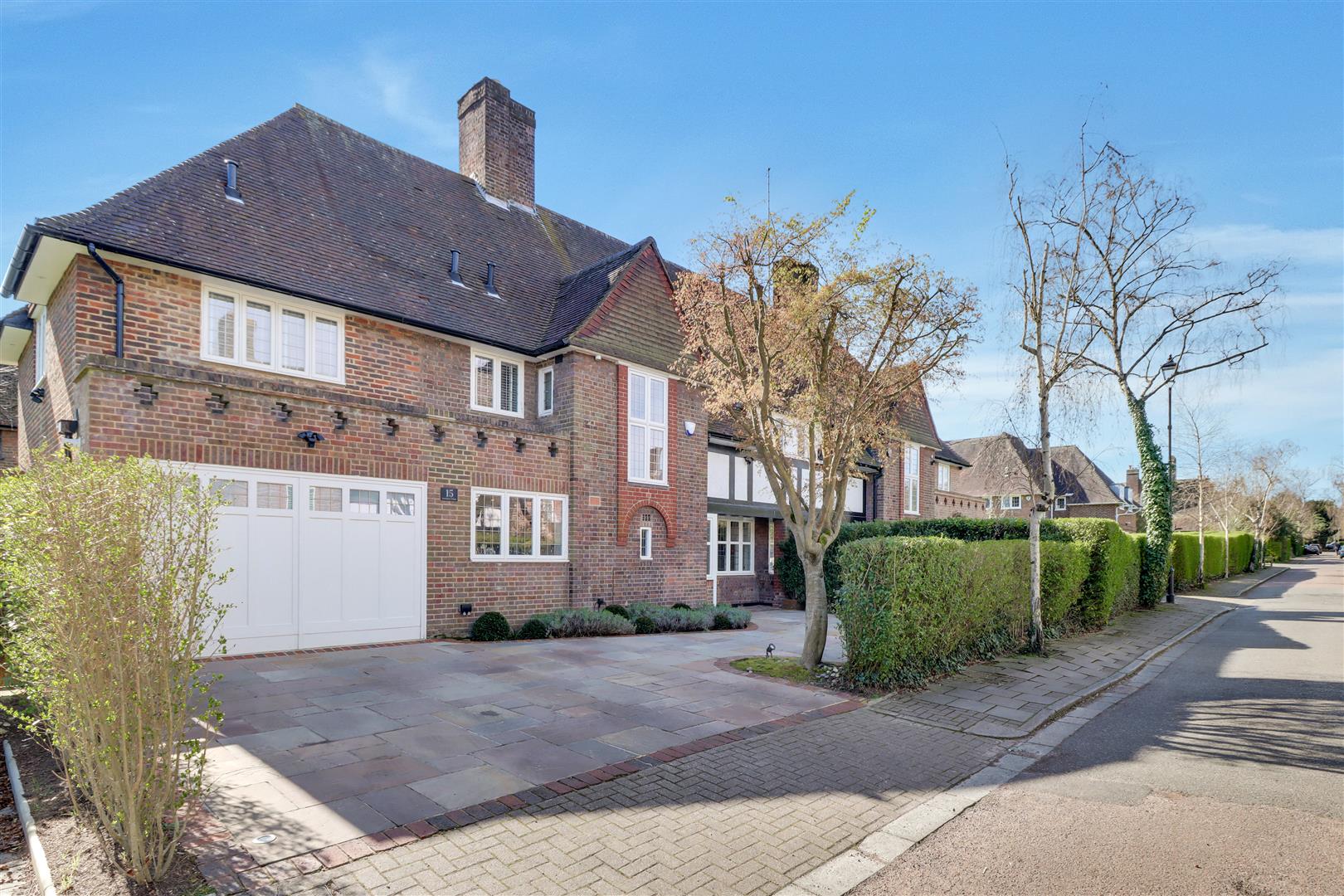 6 bedroom semi-detached house for sale 0