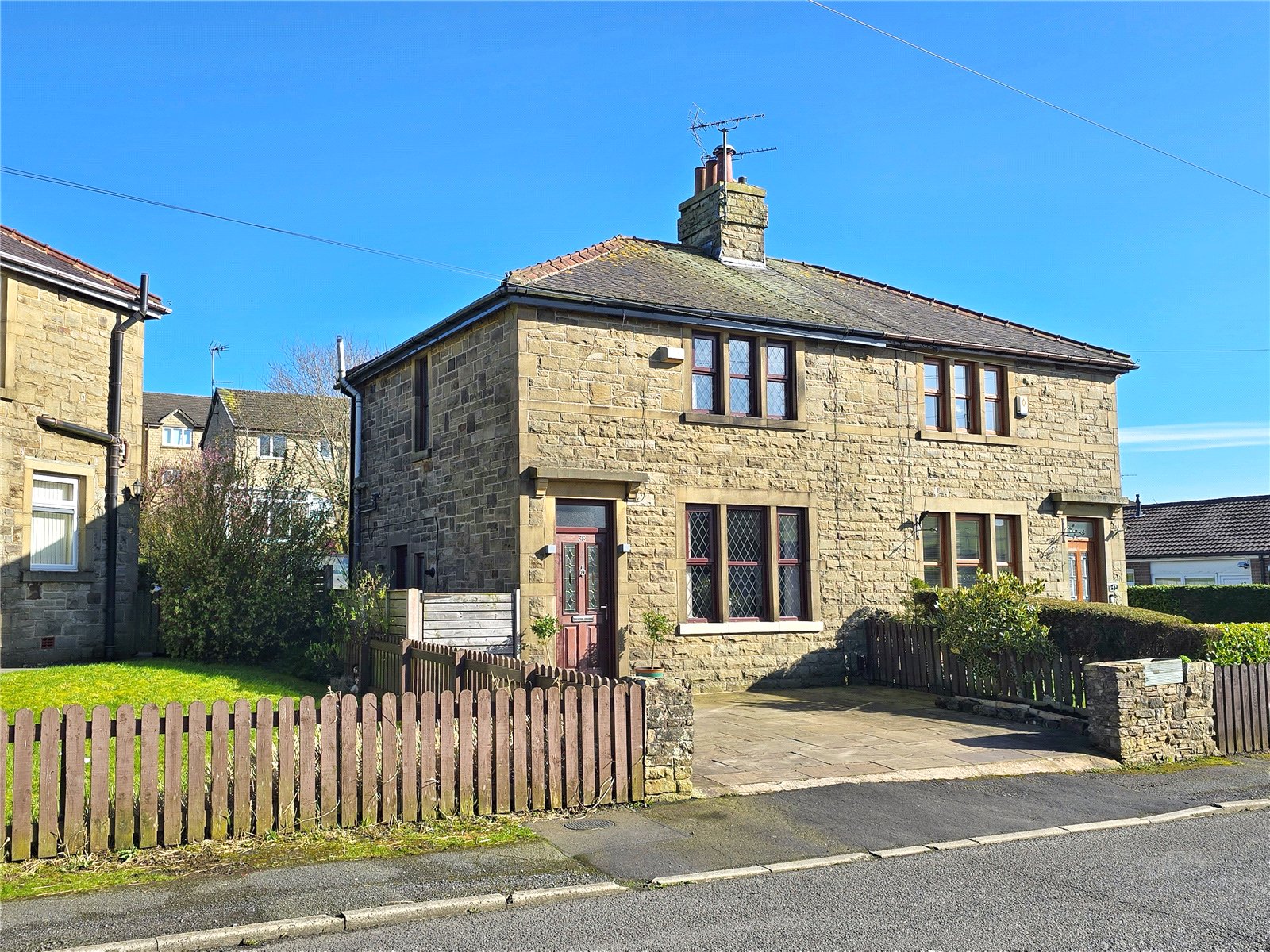 38, Hamer Avenue, Rossendale photo 4