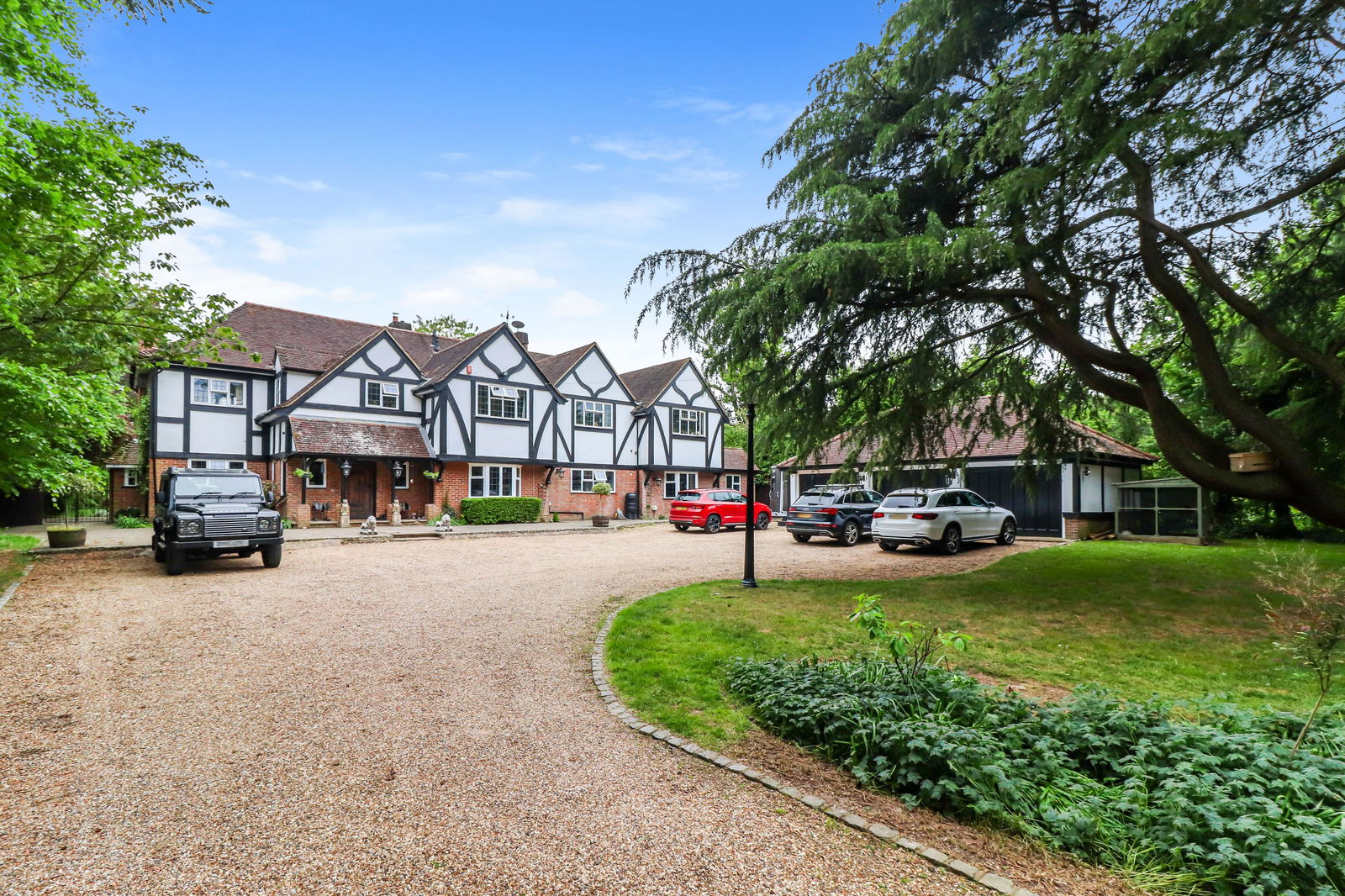 Prediction: Why the Bank of England Will Hold Interest Rates at 3.75% This Week