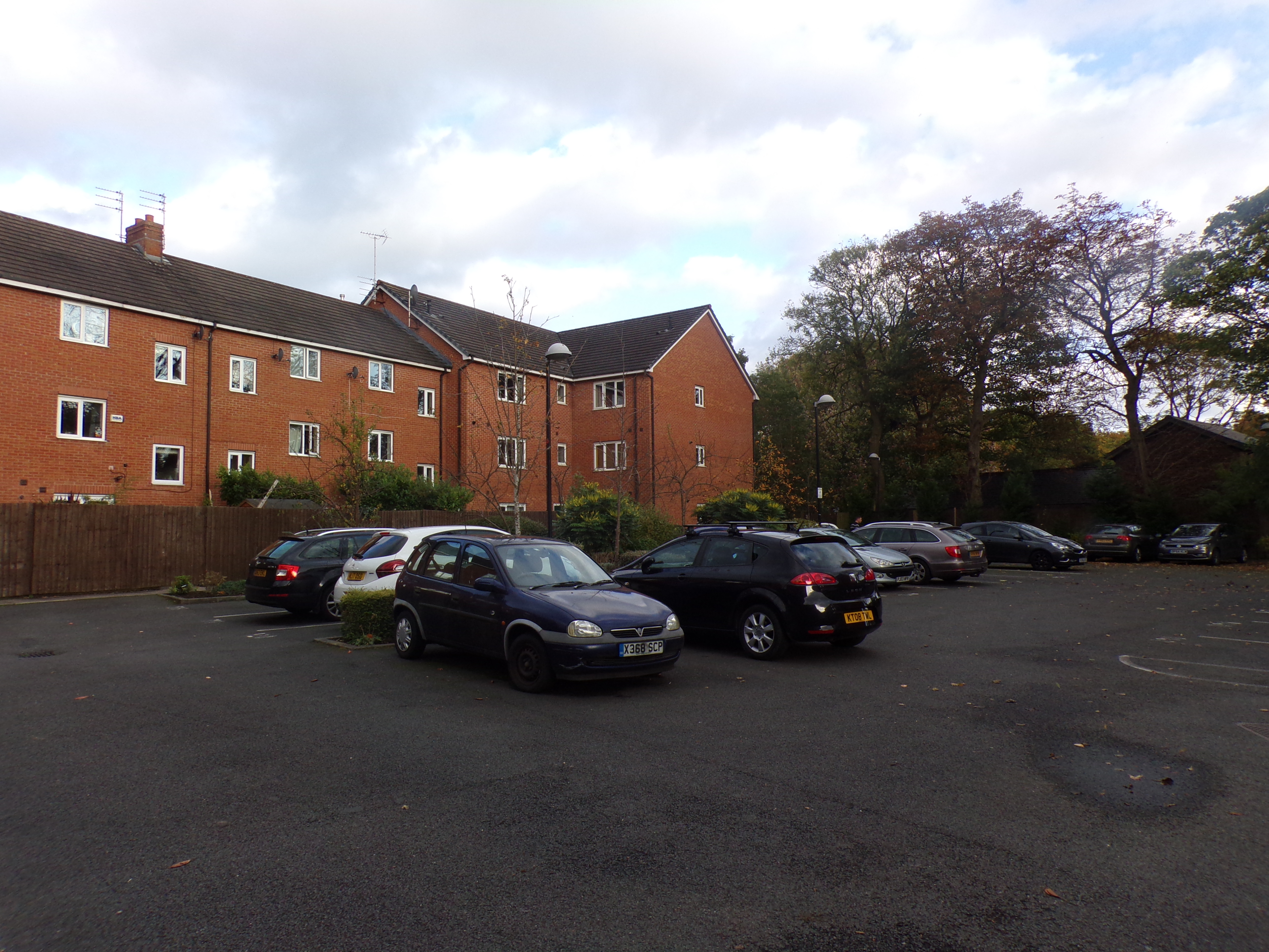 2 Bedrooms Flat to rent in New Barns Avenue, Chorlton Cum Hardy, Manchester M21