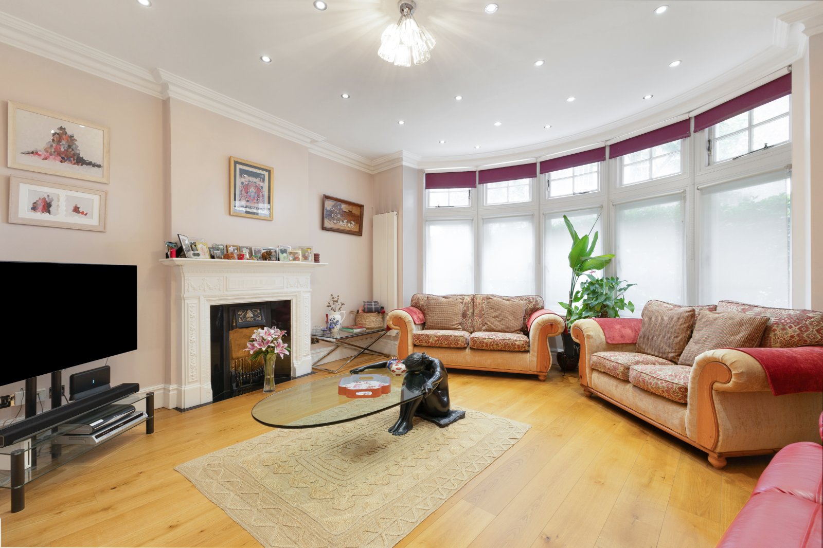3 bedroom flat for sale 0