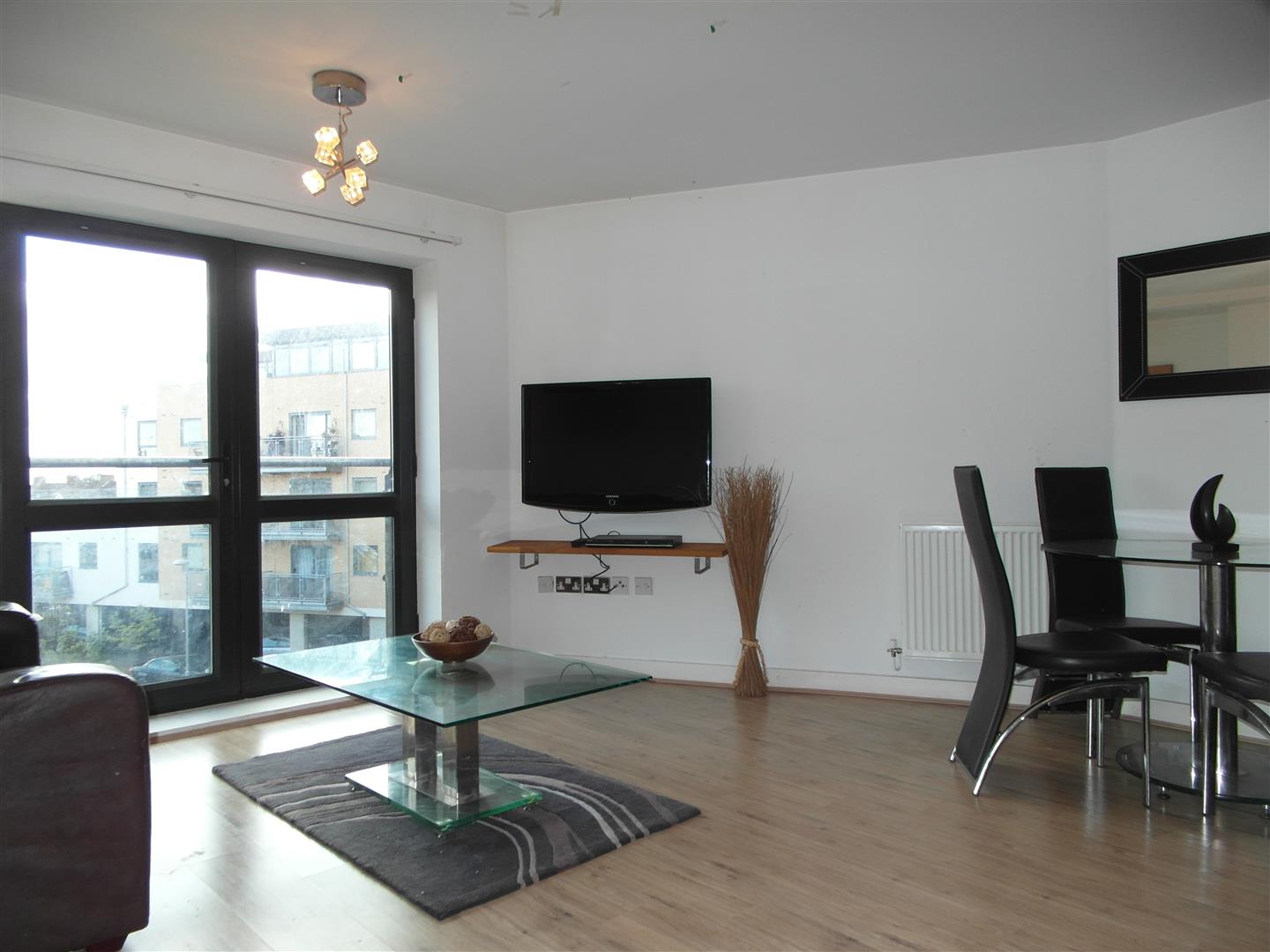 Flat 29, Gateway Court, Ilford photo 3