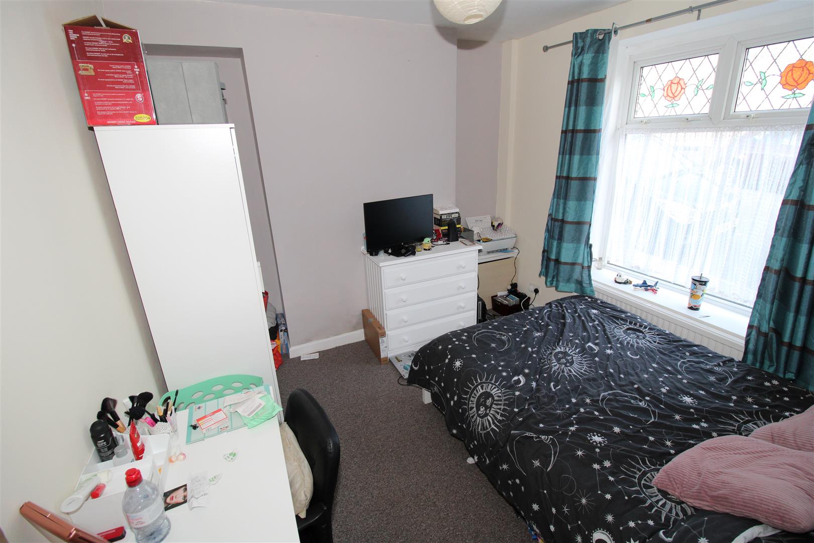 Room 4, 70, King Street, Pontypridd photo 5