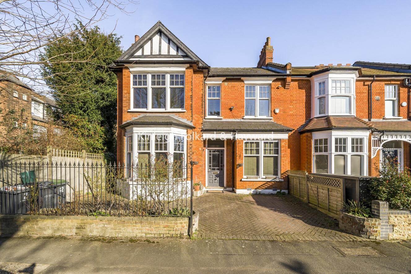 5 bedroom end terrace house for sale 0