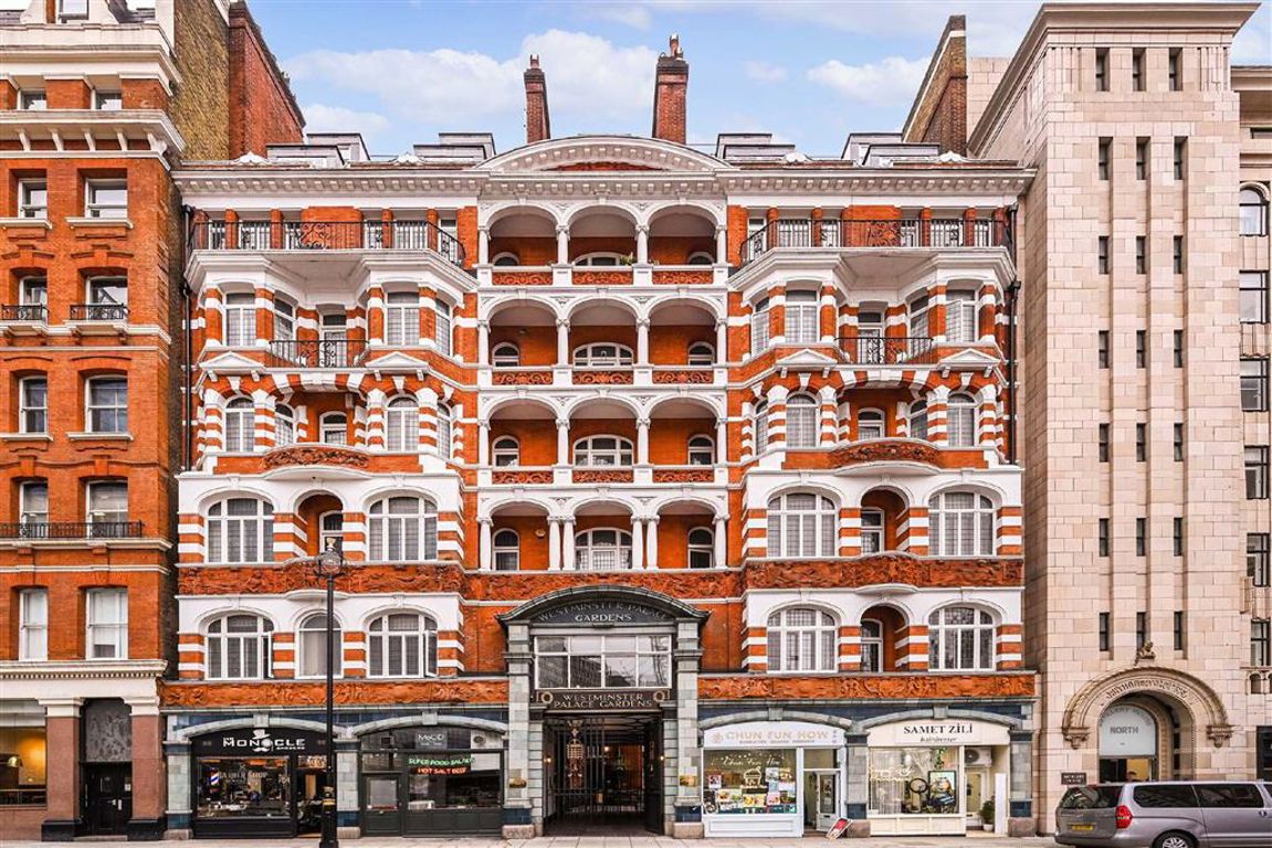 3 bedroom flat for sale 0