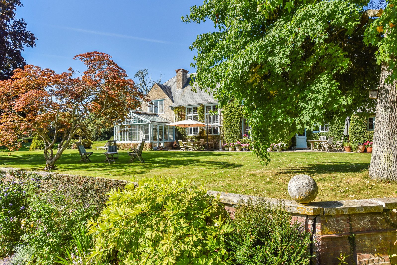 4 bedroom detached house for sale 0