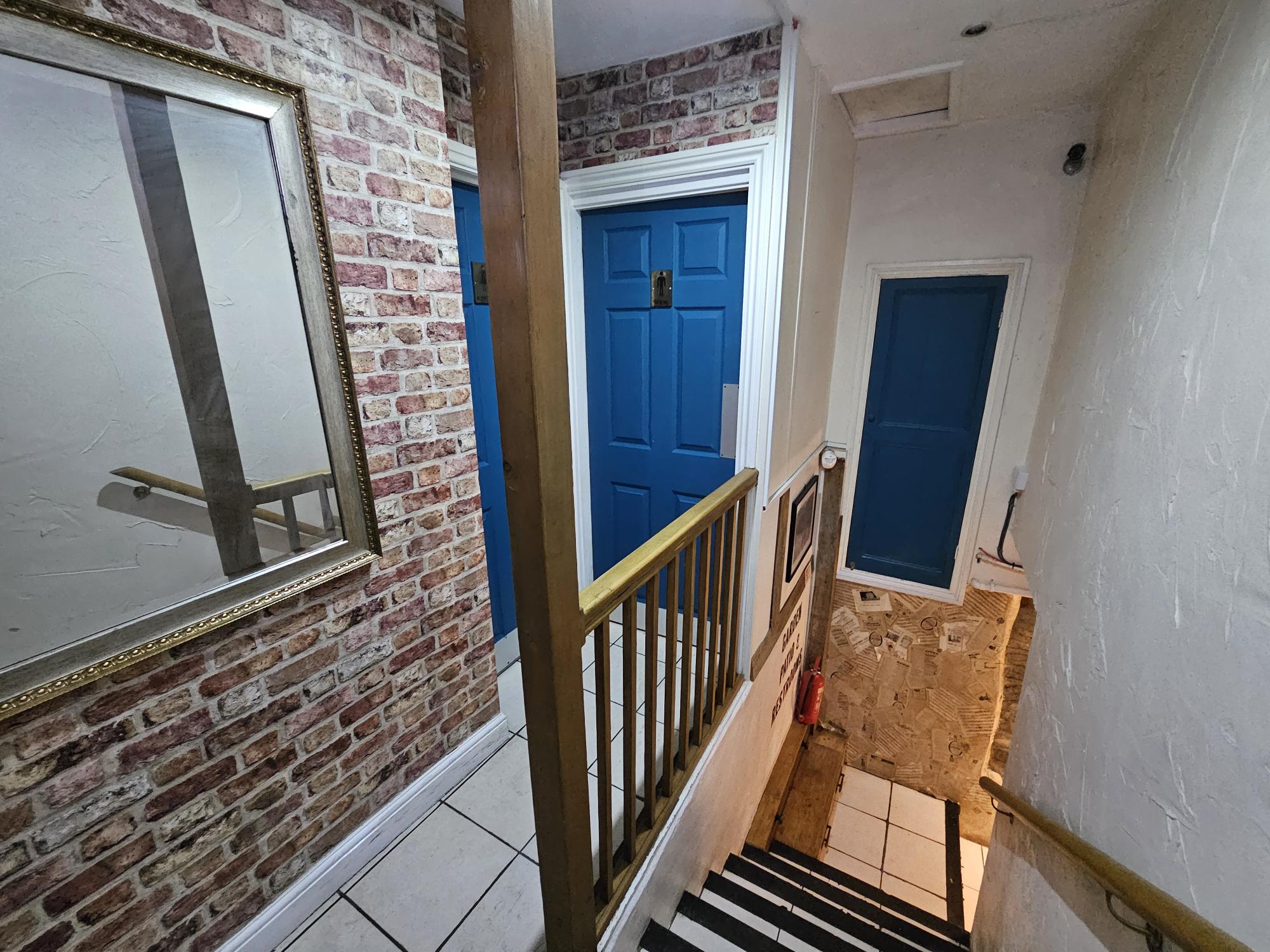 10, High Street, Swindon photo 5