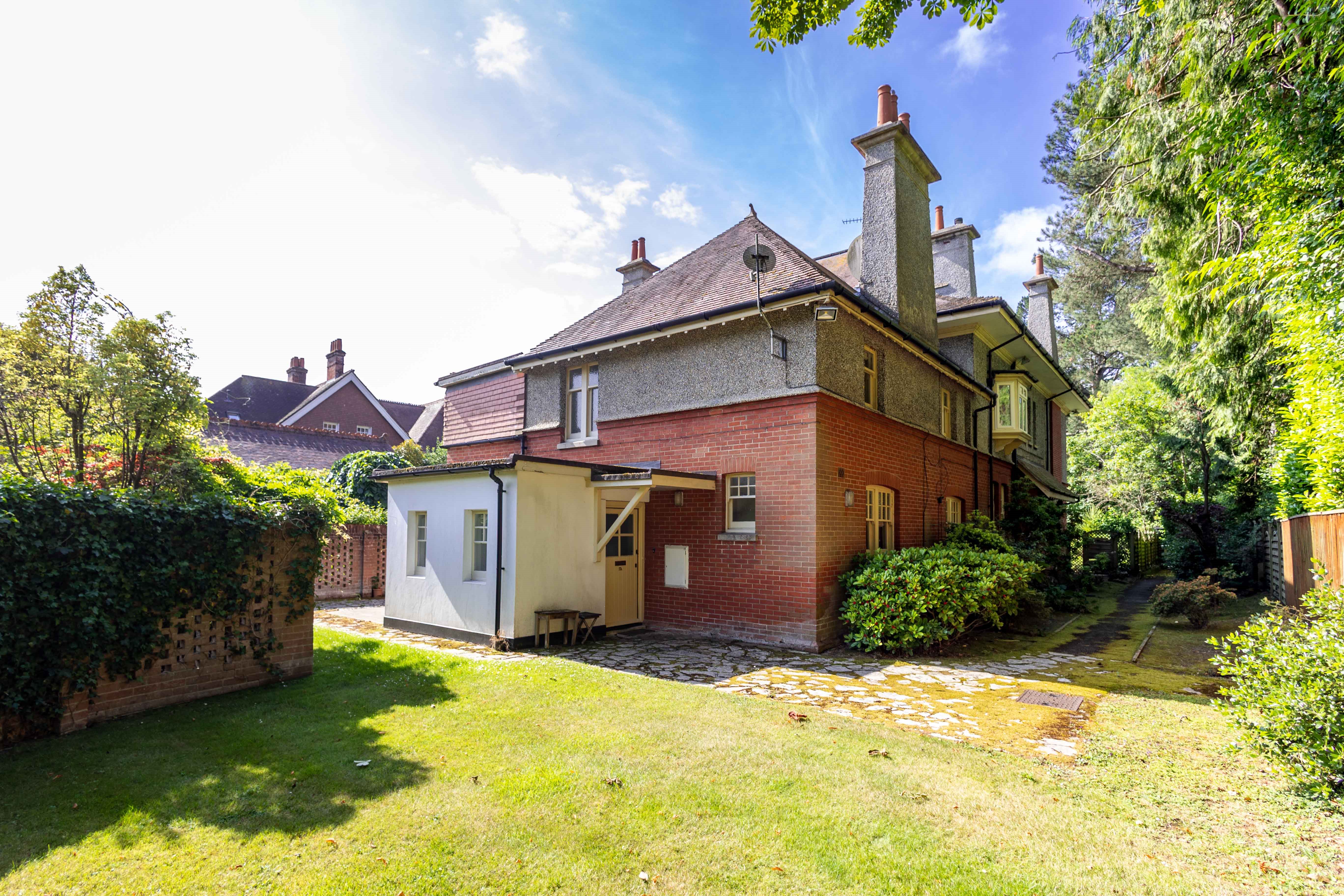 McKinley Road, Westbourne Bournemouth Dorset photo 2