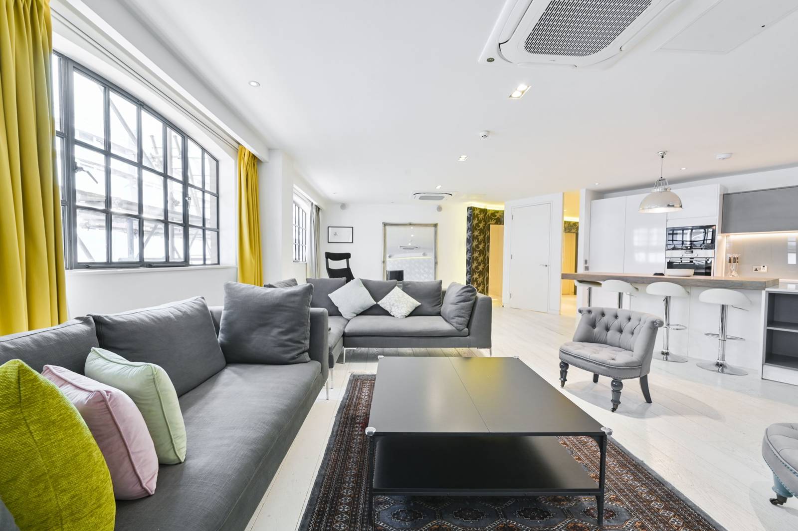 2 bedroom flat for sale 0