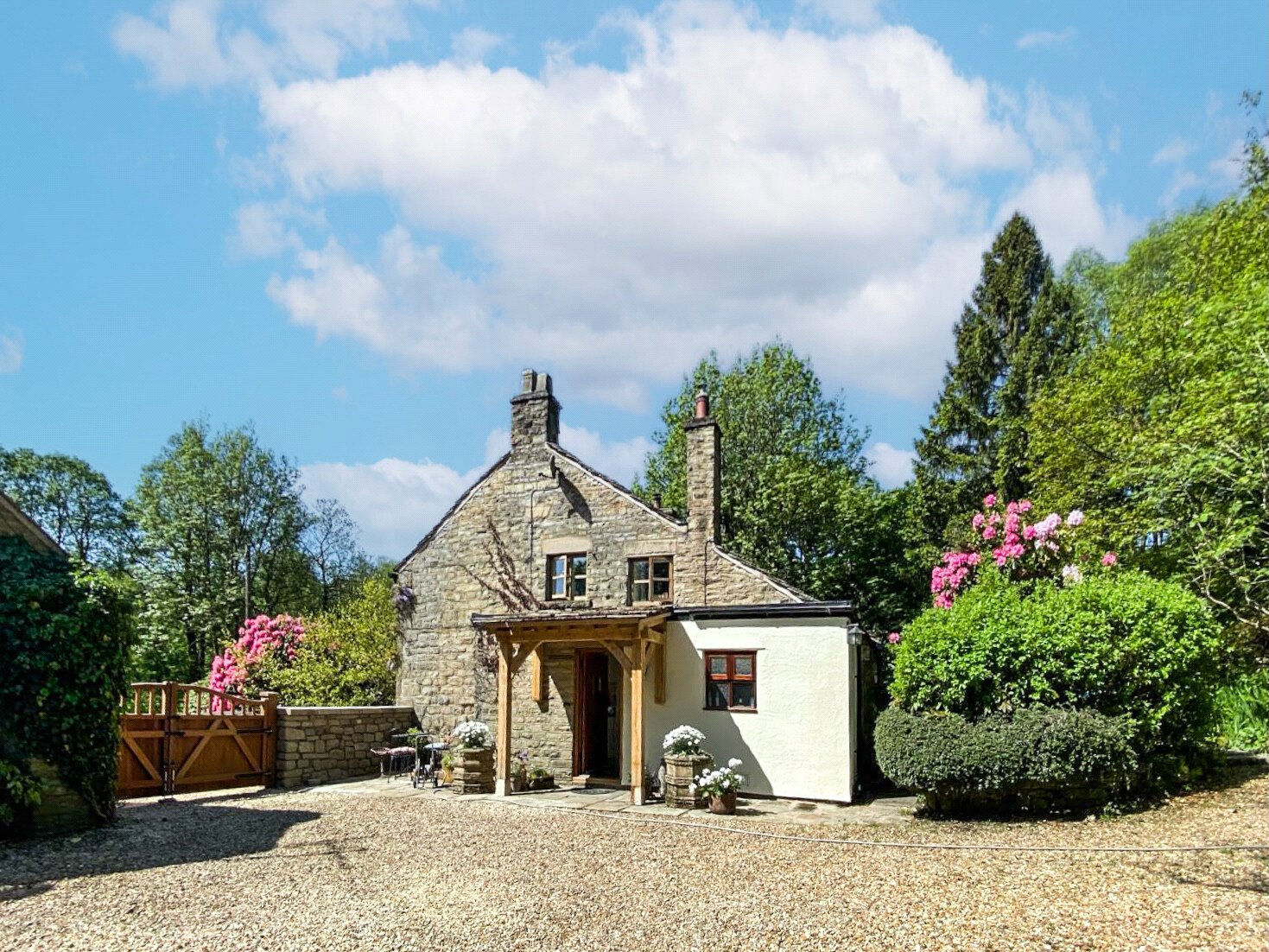 7 bedroom detached house for sale 0