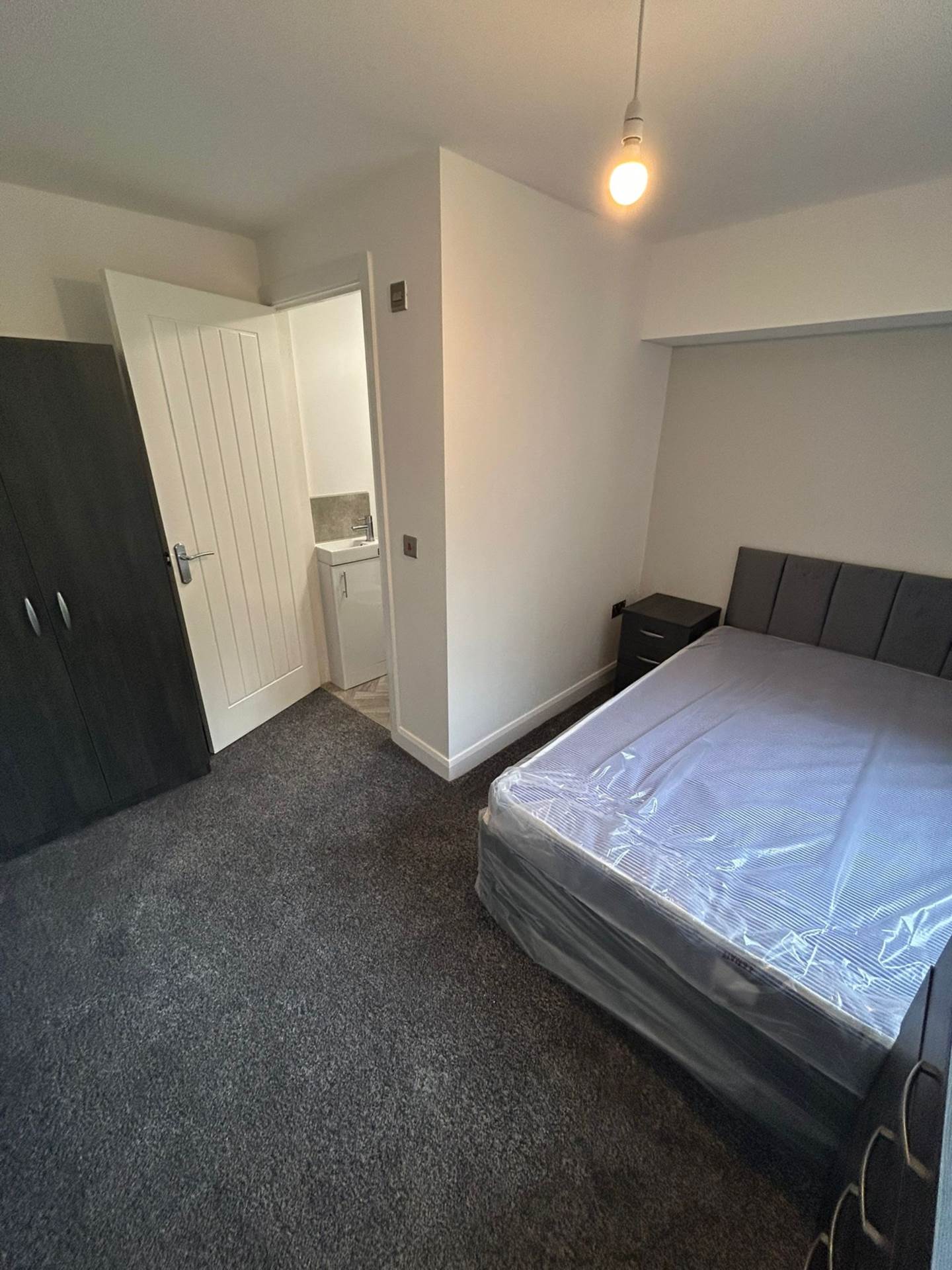 Room 4, The Tithings, Runcorn photo 5