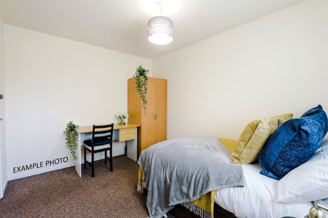 4, Aquarius Lane, Salford photo 4