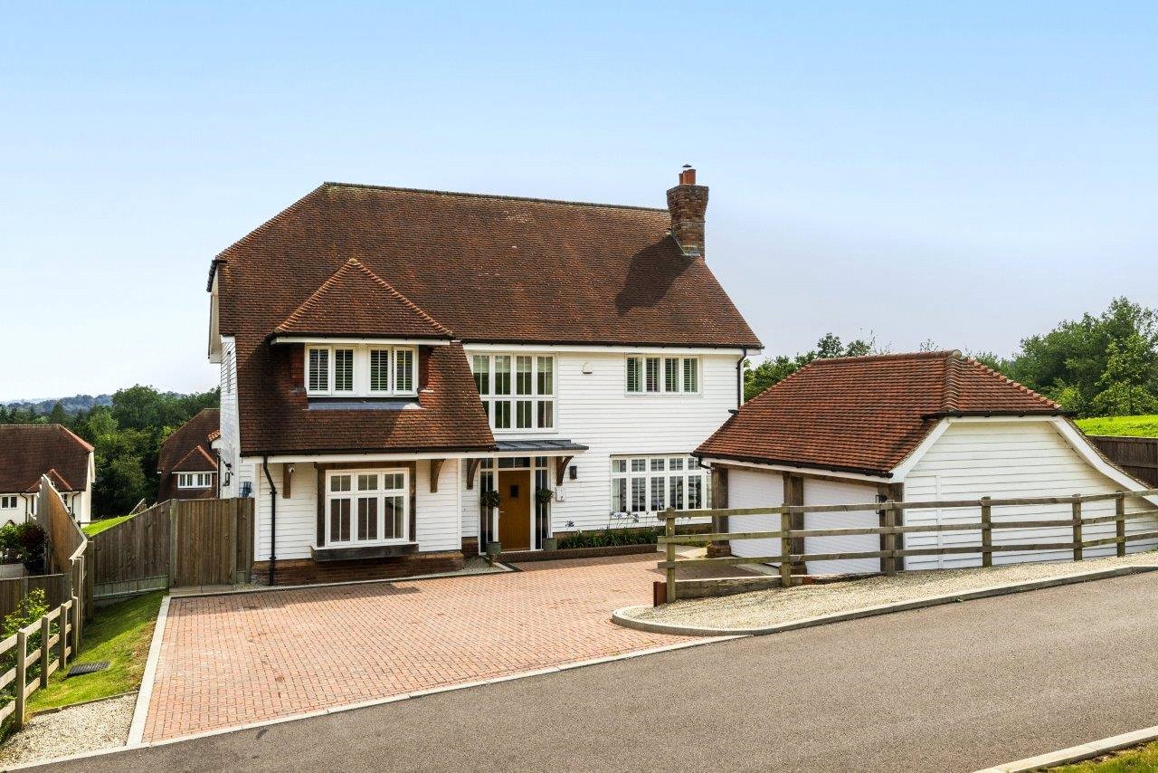 6 bedroom end terrace house for sale in London