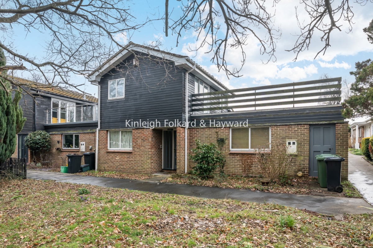 5-bed house on 24, Edgeborough Way, Bromley, £2,750/mo