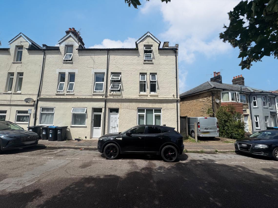 11, Northcote Road, Bournemouth photo 4