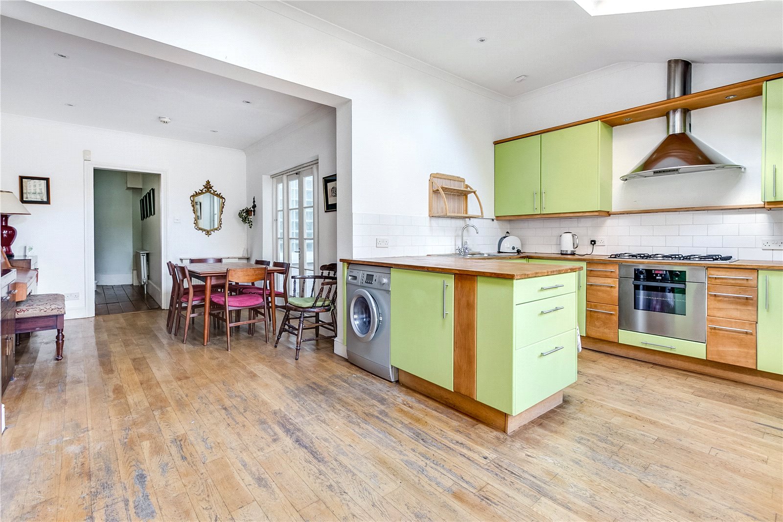 3 bedroom maisonette for sale 0