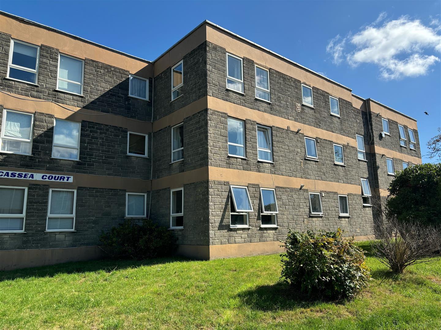 Flat 5 Cassea Court, Dorchester Road, Weymouth photo 4