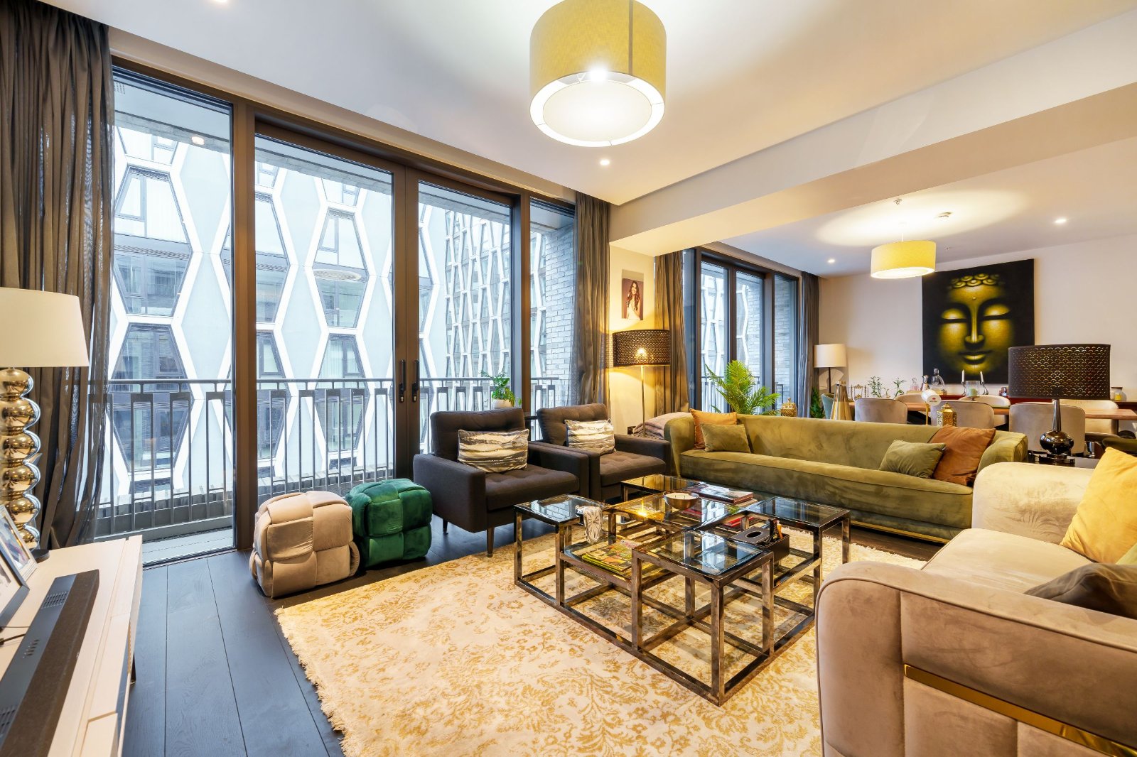 3 bedroom flat for sale 0