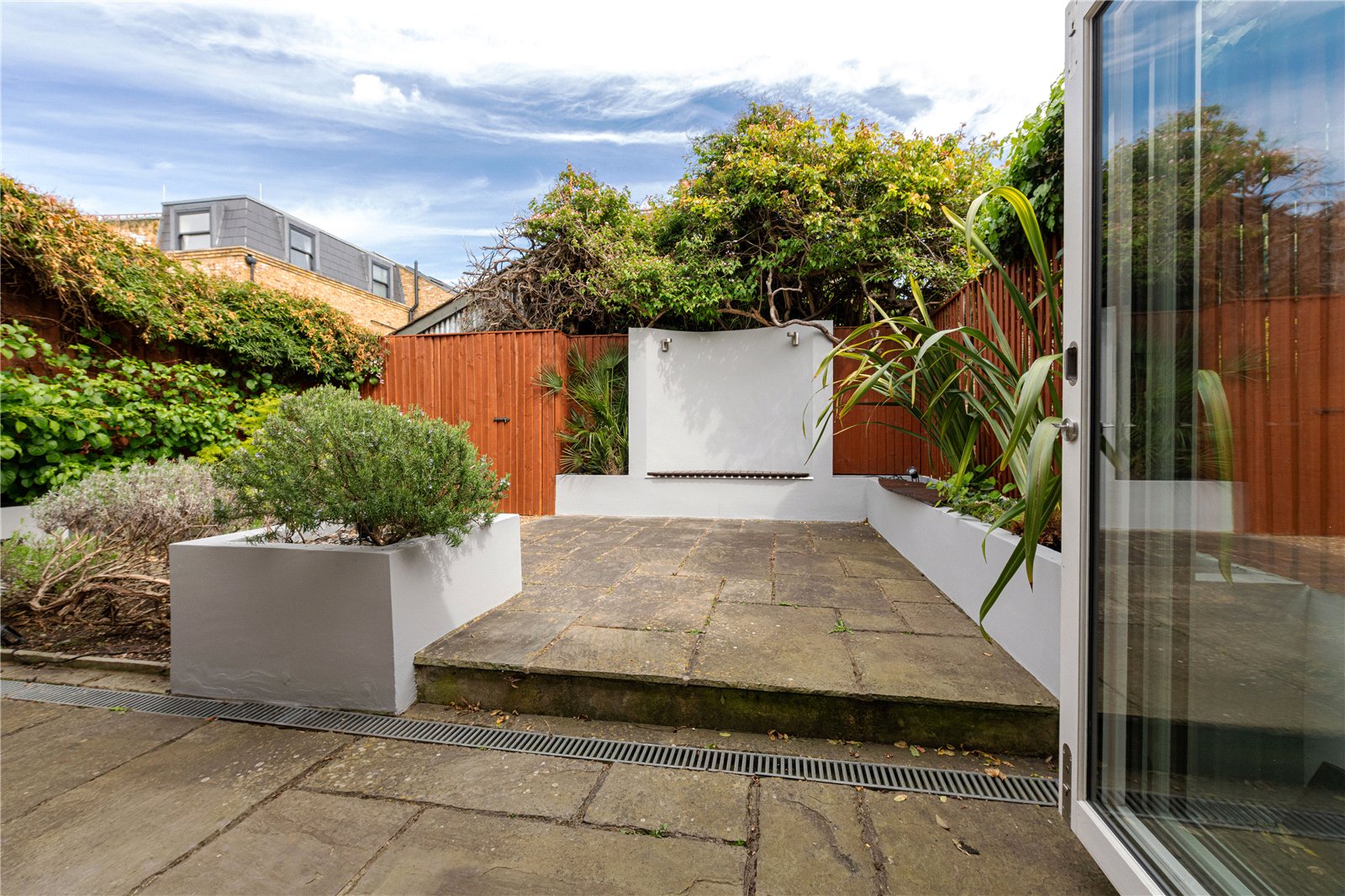 4 bedroom terraced house for sale 0