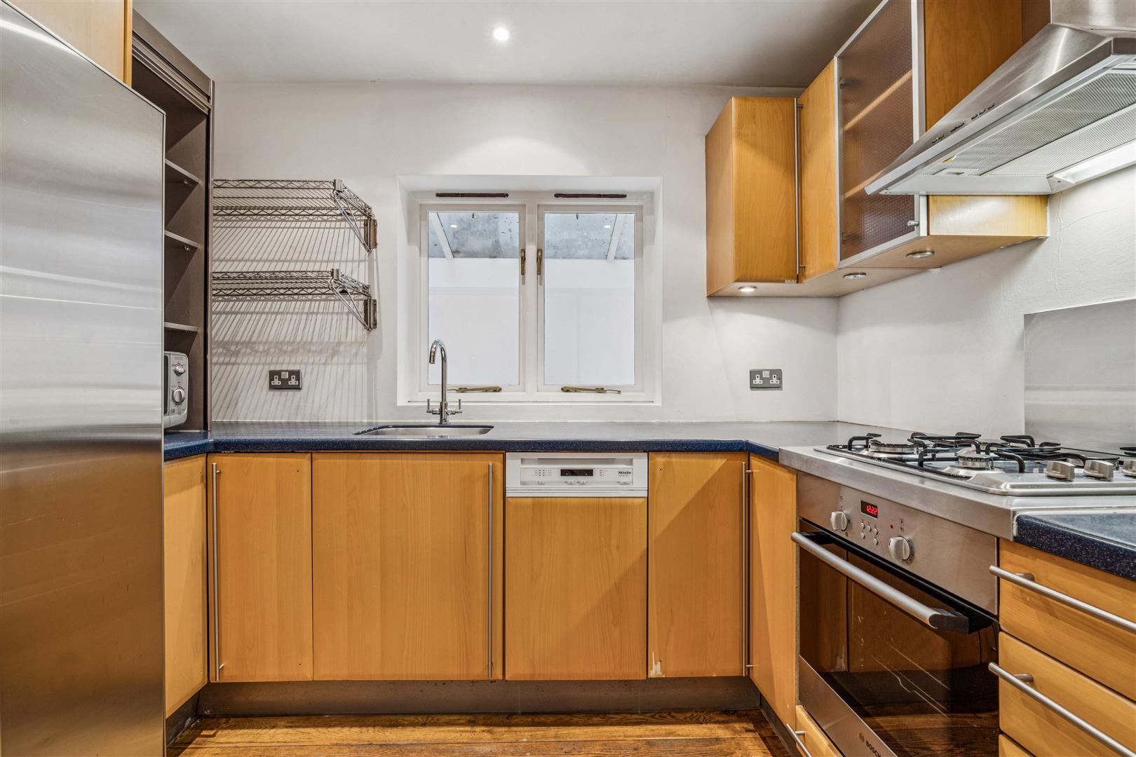 2 bedroom flat for sale 0