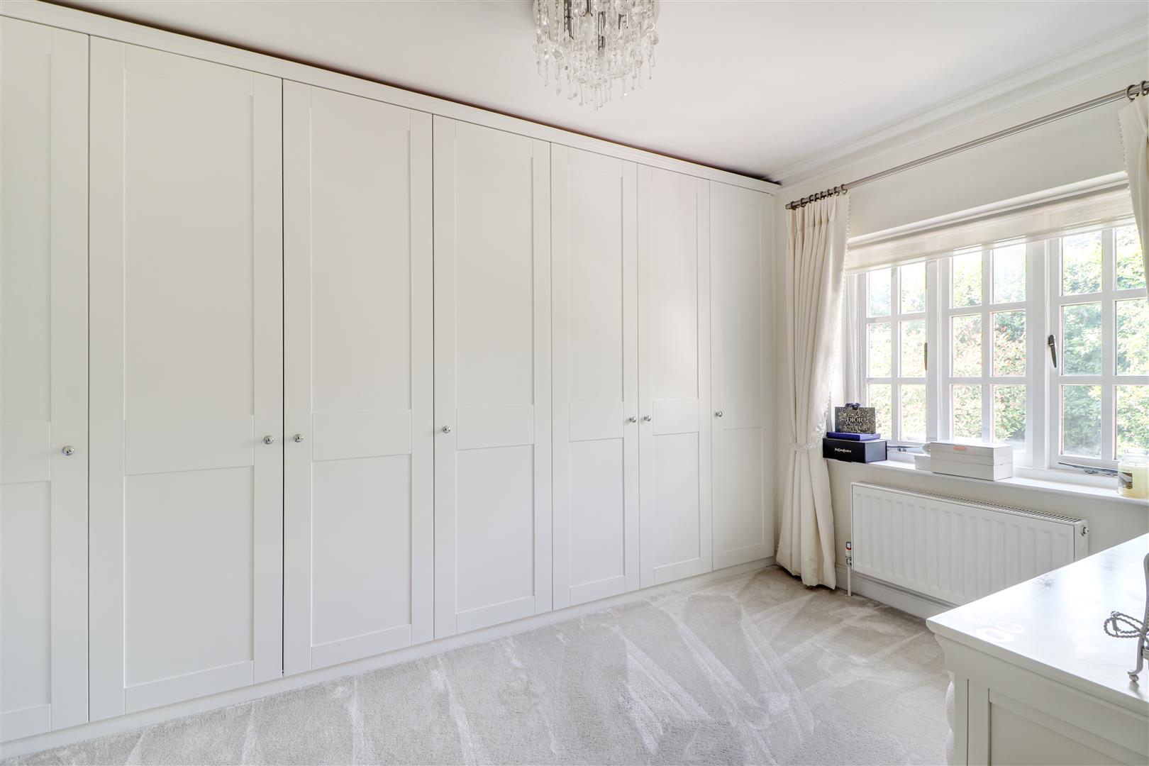 Photos of Saxon Hill, Quebec Avenue, Westerham TN16 65004380