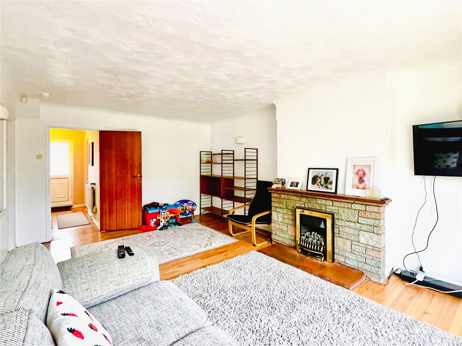 3, Keswick Close, Reading photo 4
