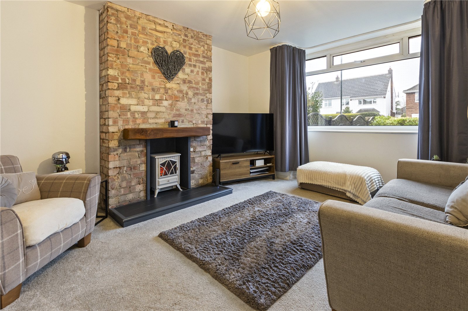 36, Danesfield Avenue, Grimsby photo 3