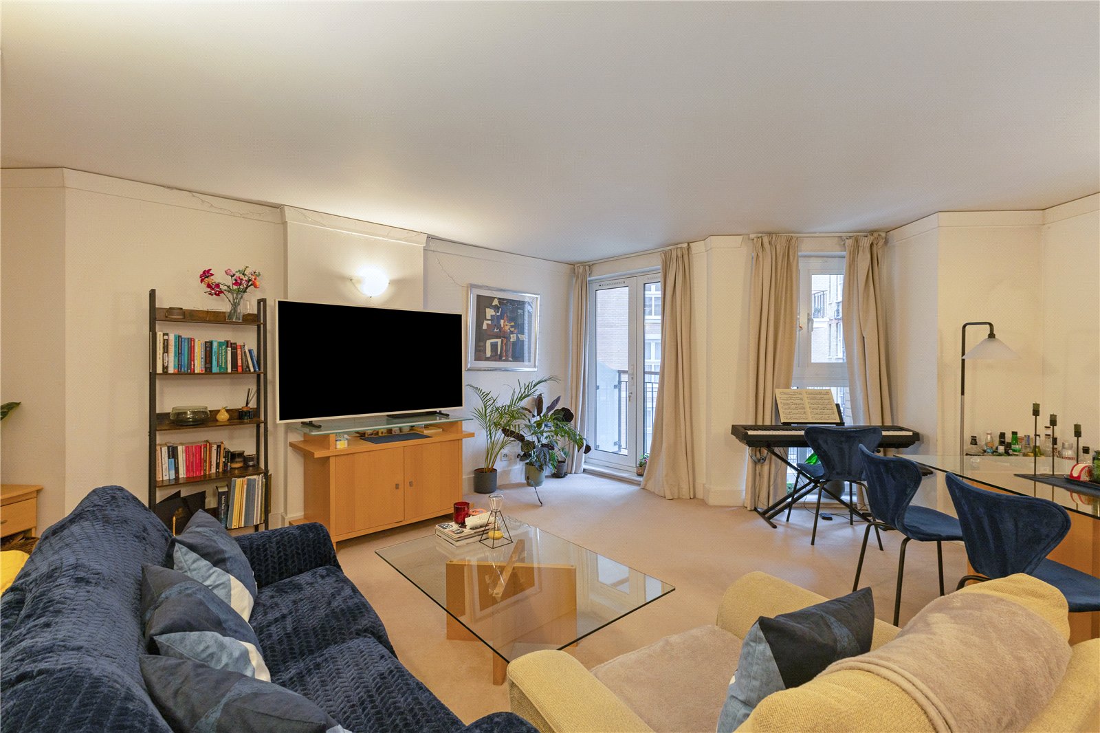 2 bedroom flat for sale 0