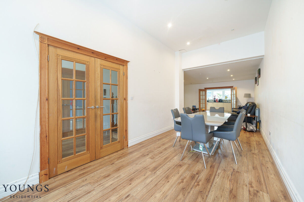 Photos of Lansdowne Road, London E18 65181976 PrimeLocation