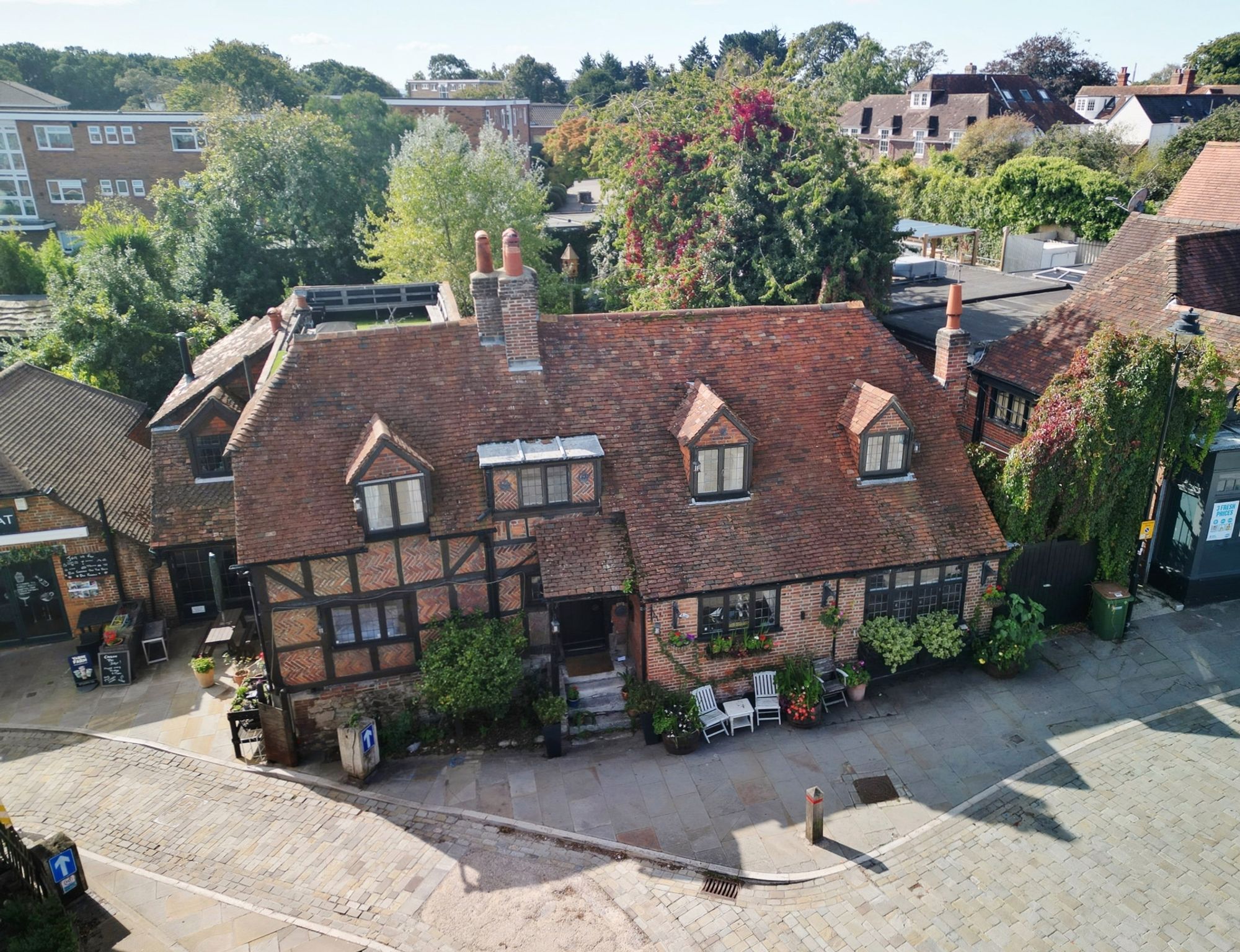 5 bedroom detached house for sale 0