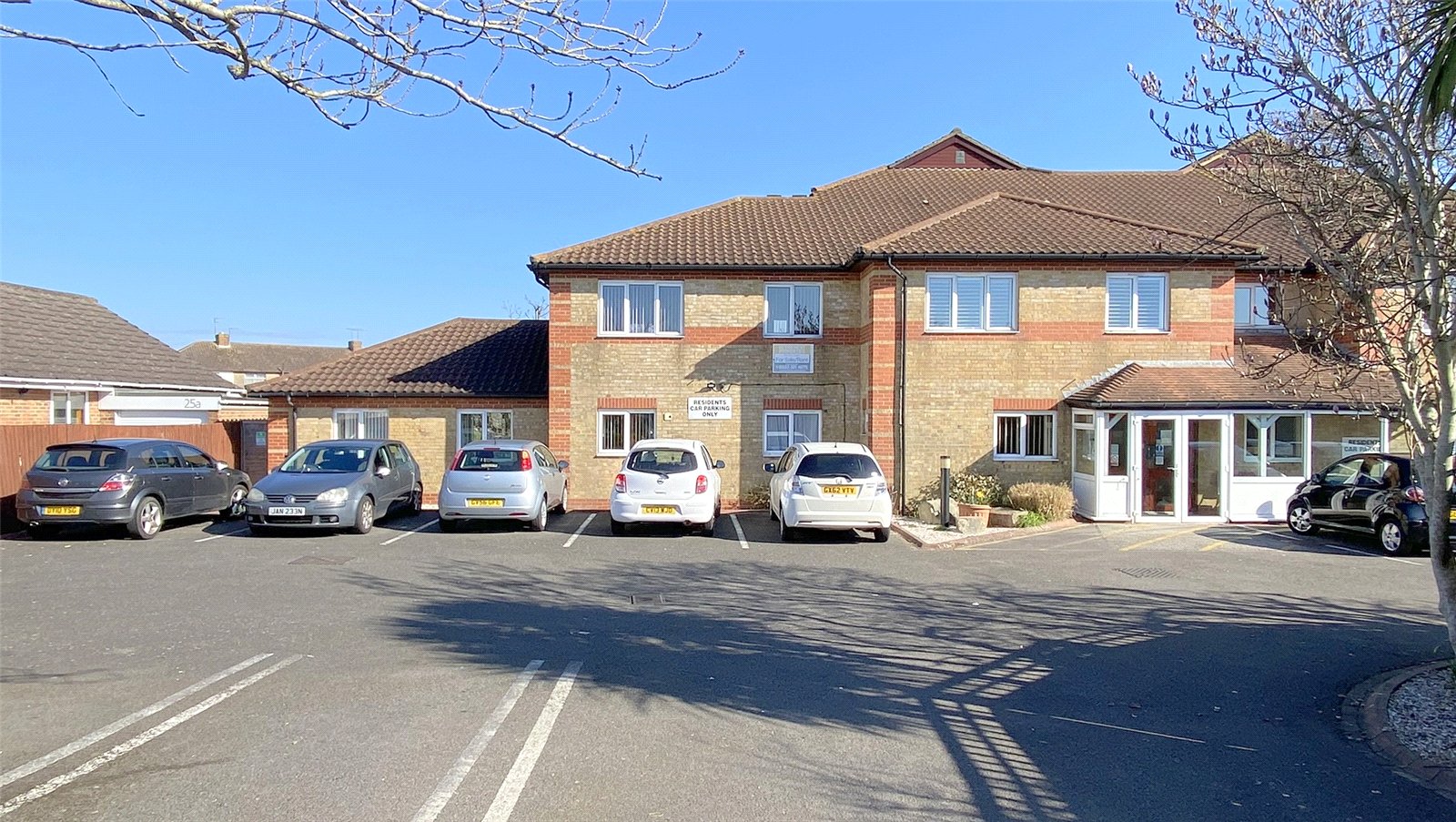2-bed flat on 26, Amberley Court, Lancing, £90,000