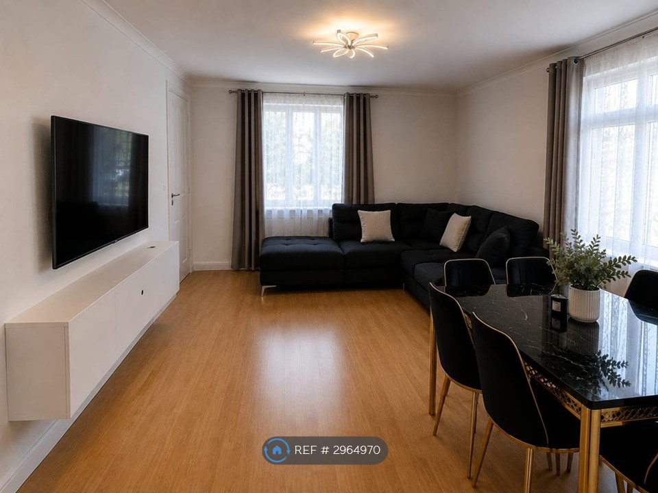 Eynsham Drive, Abbeywood, London photo 2