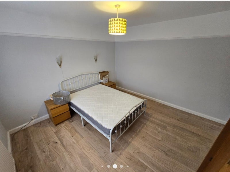 12, Francis Road, Harrow photo 4