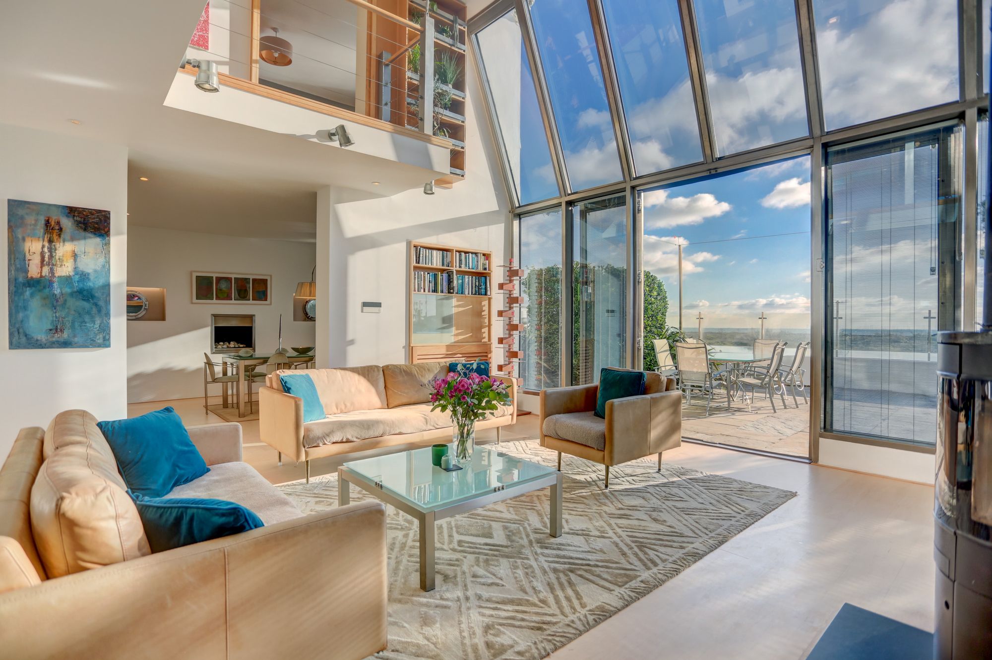 5 bedroom detached house for sale 0