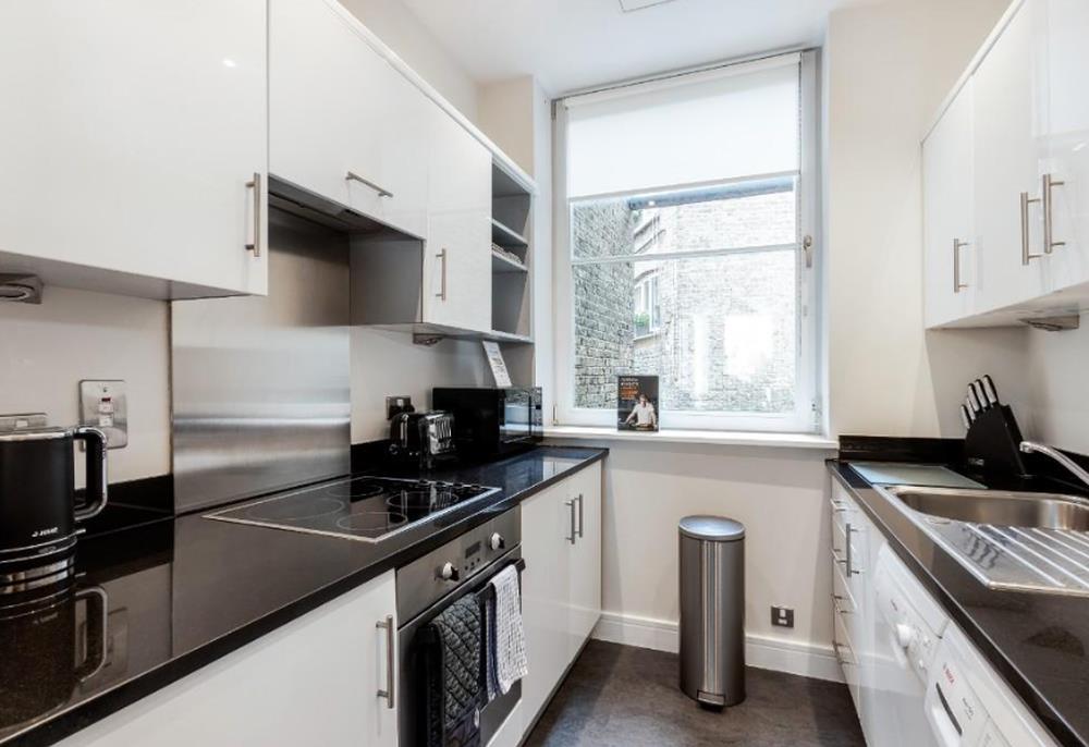 Flat 3, 120, Crawford Street, London photo 4