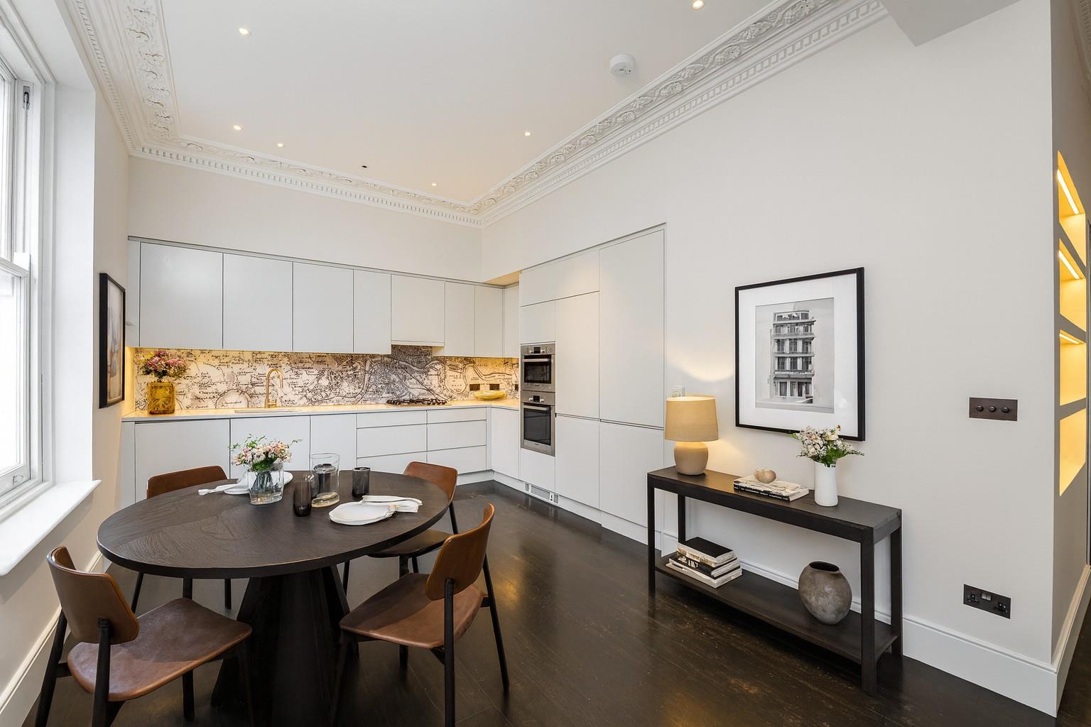 2 bedroom flat for sale 0