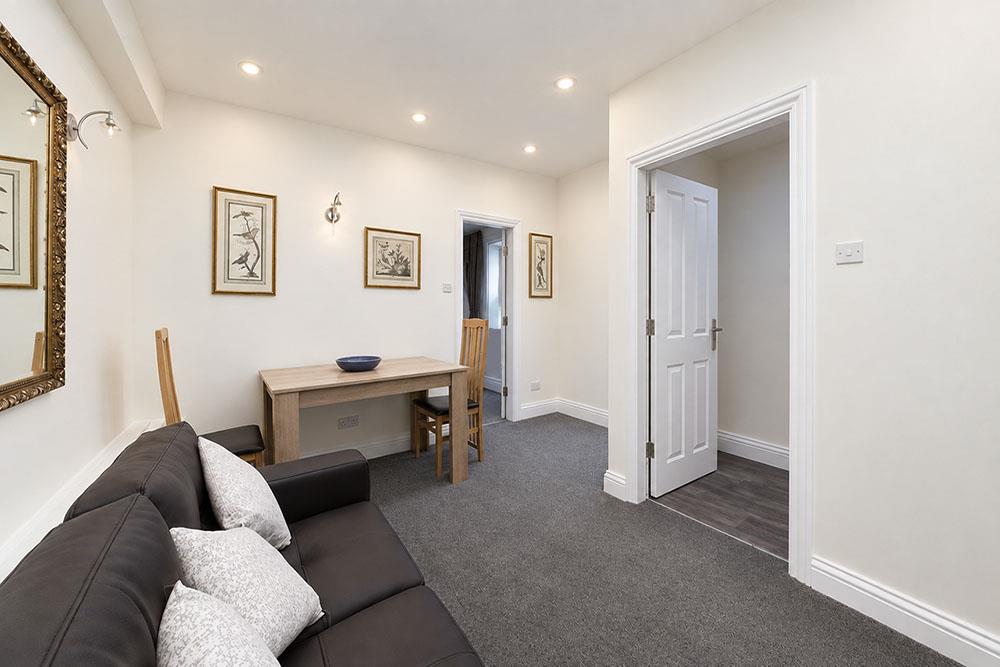 Flat 8, 71-73, Upper Berkeley Street, London photo 2