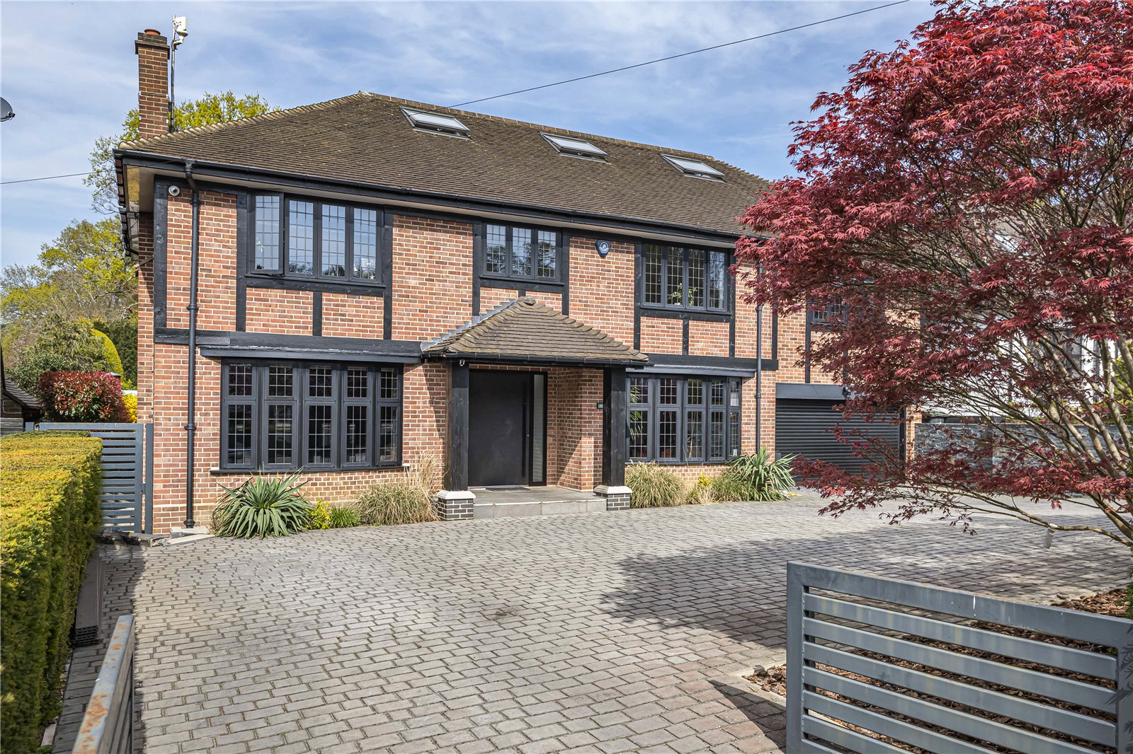 4 bedroom detached house for sale 0