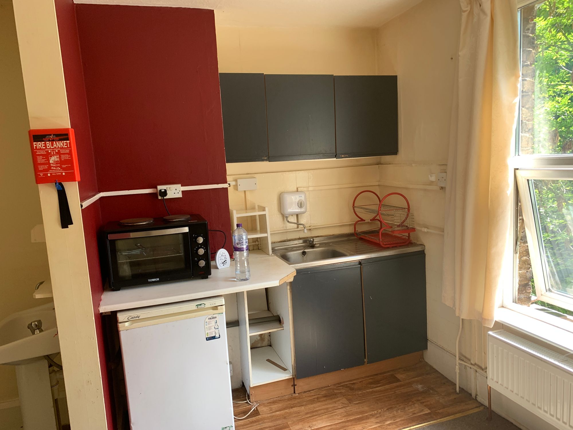 Flat 4, 3 Tierney Road, London photo 4