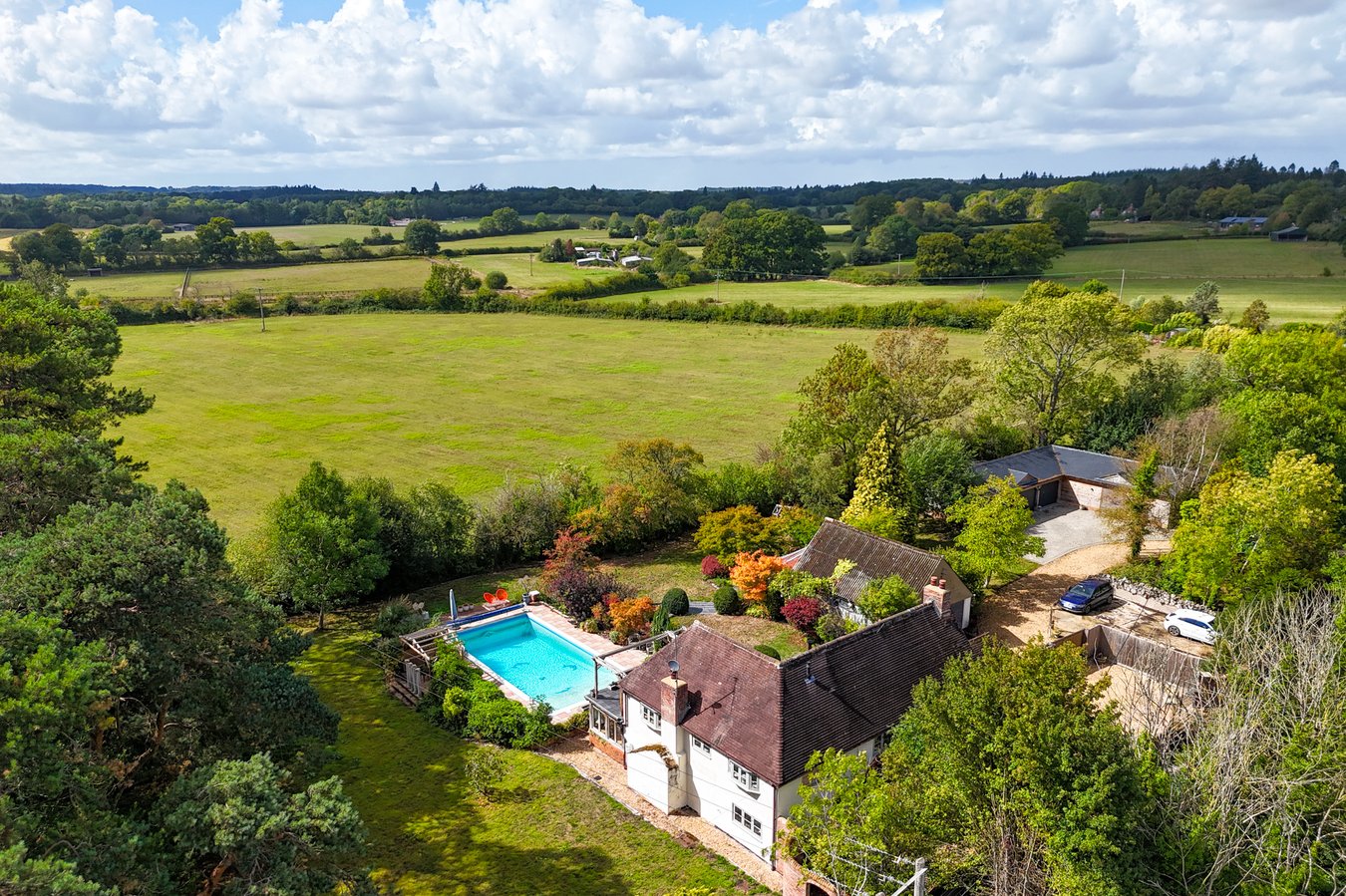 6 bedroom detached house for sale