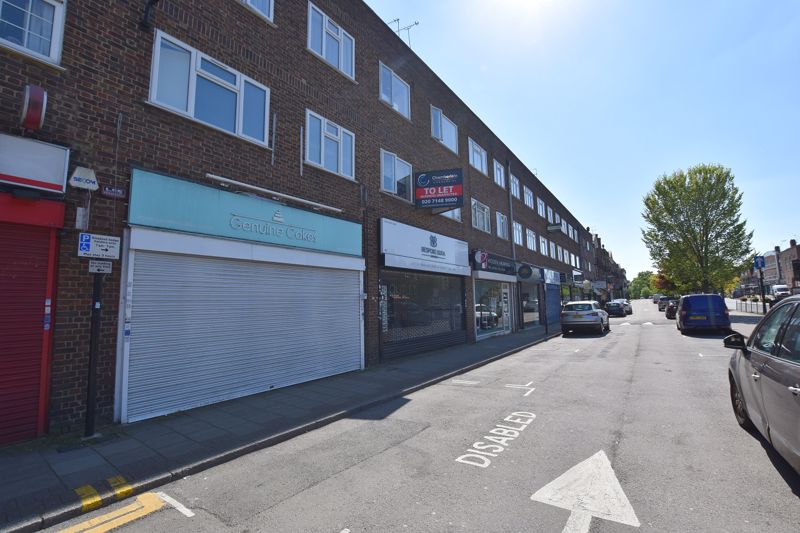 433b, Uxbridge Road, Hatch End photo 2