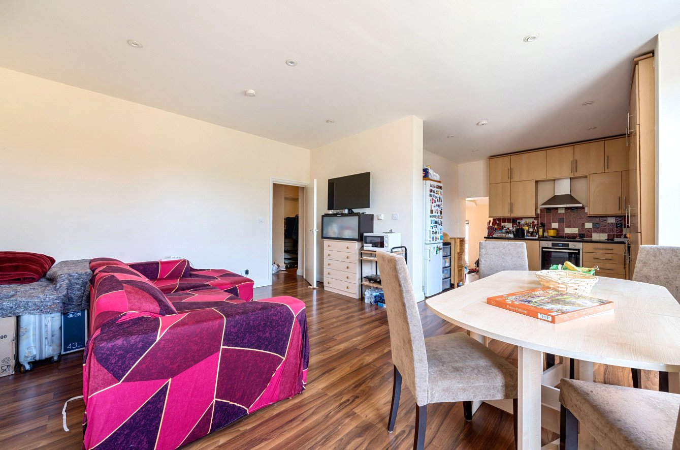 6 bedroom semi-detached house for sale 0