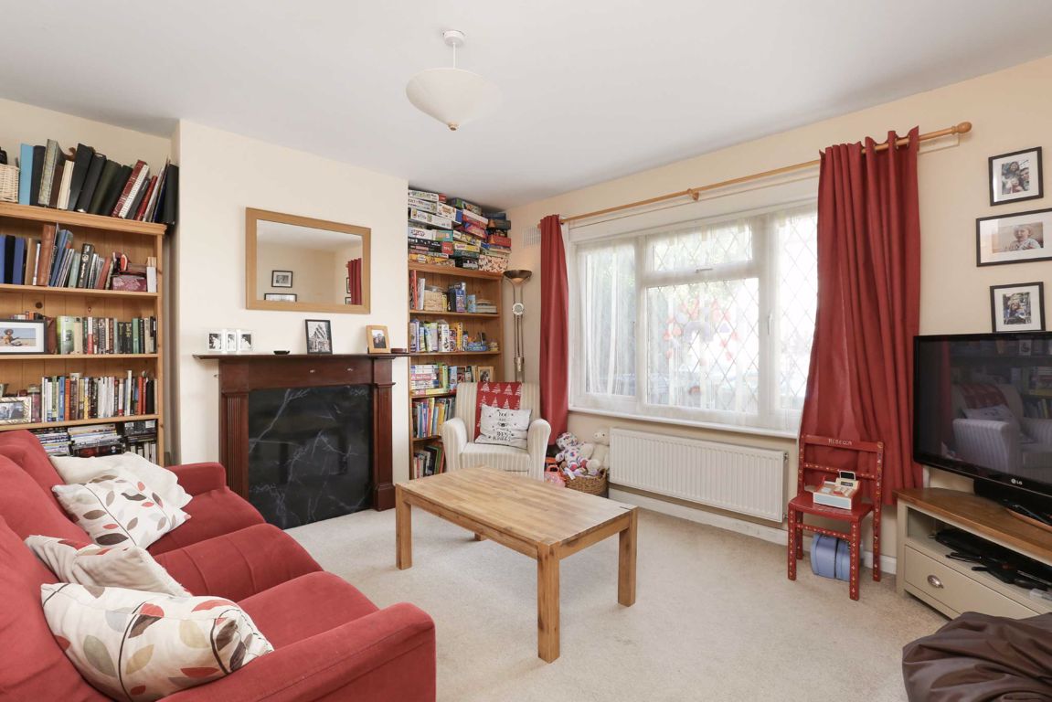 Free property report 92 Humes Avenue, Hanwell, W7 2LP Chimnie