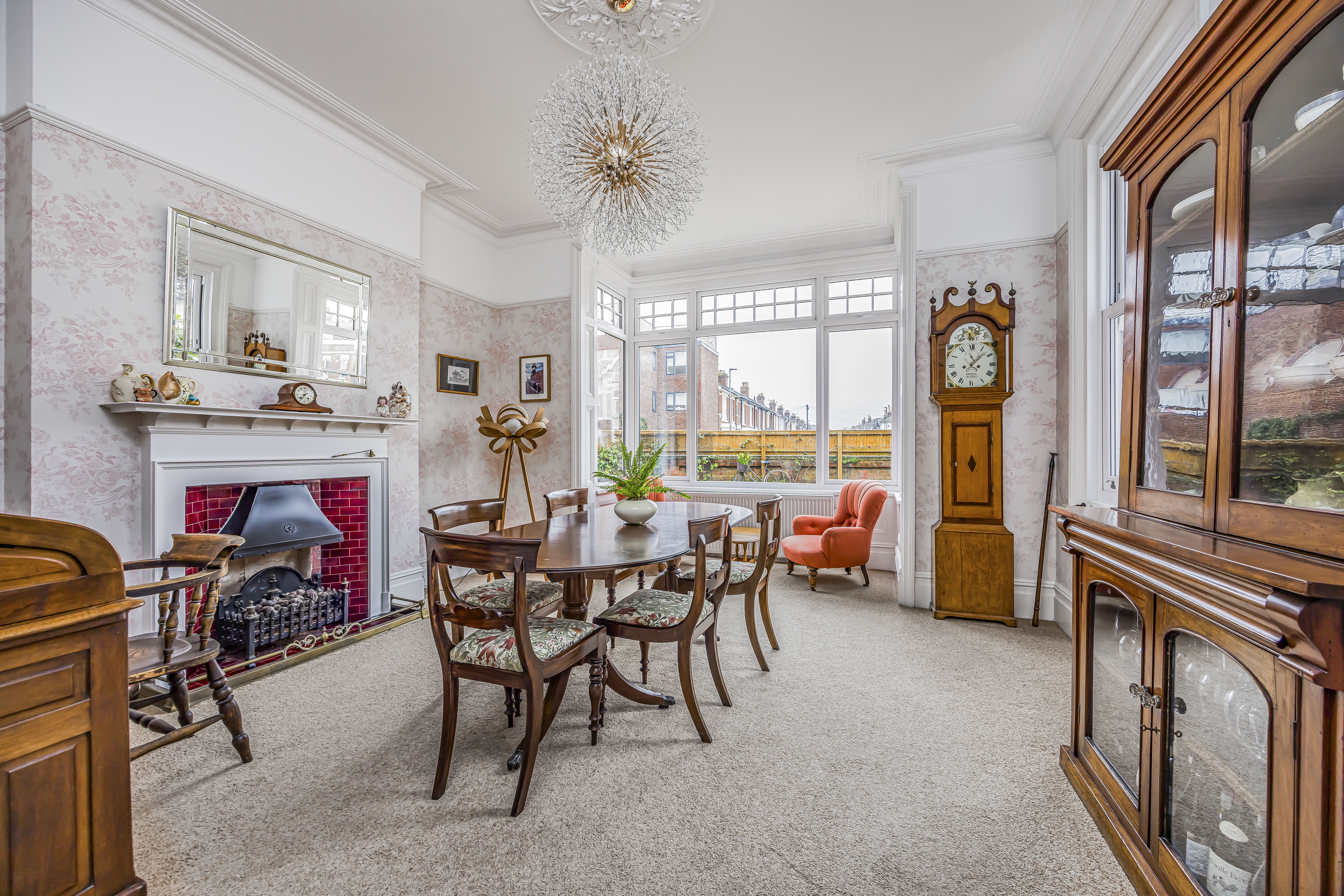 5 bedroom semi-detached house for sale 0