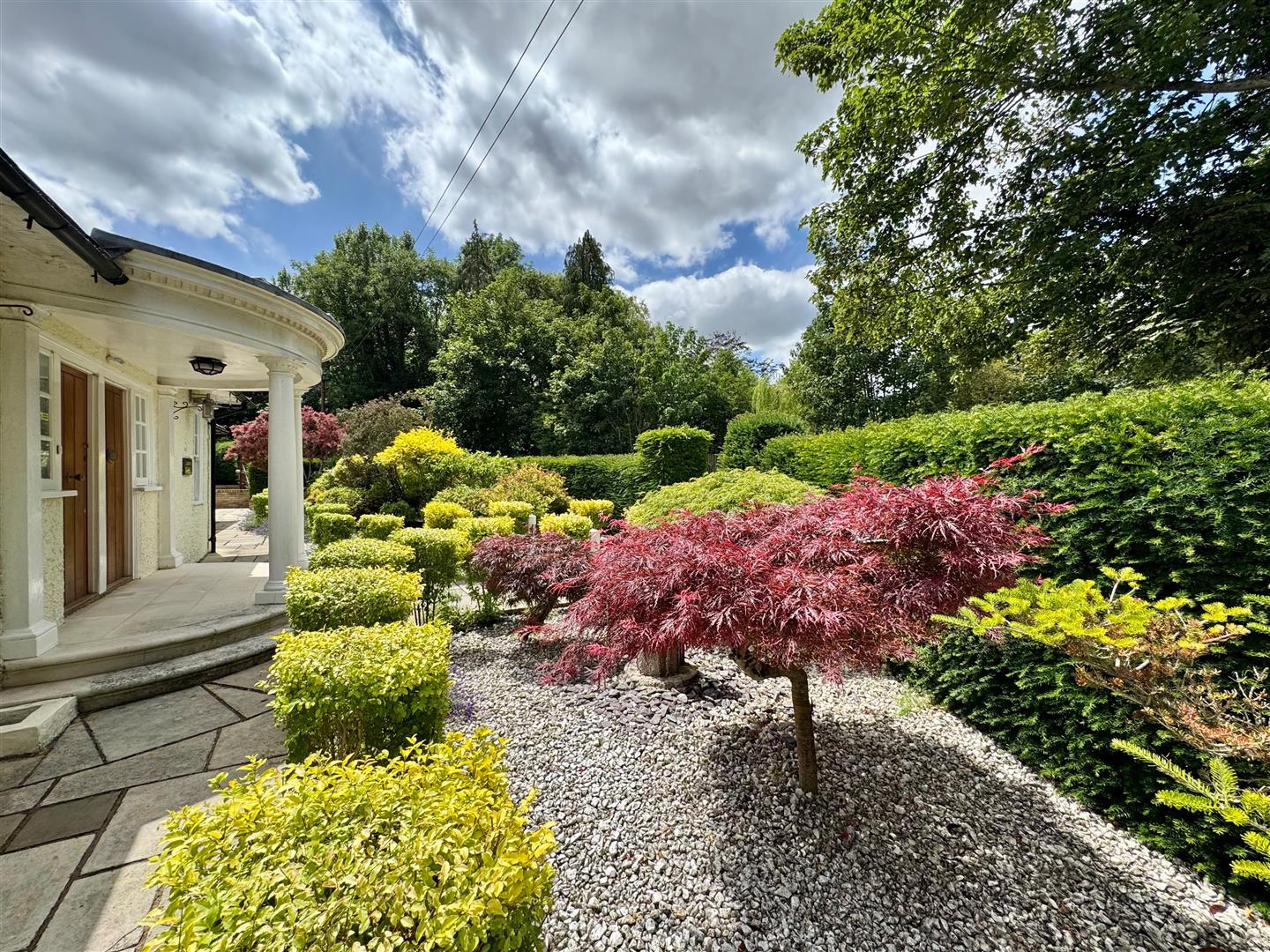 4 bedroom detached house for sale 0