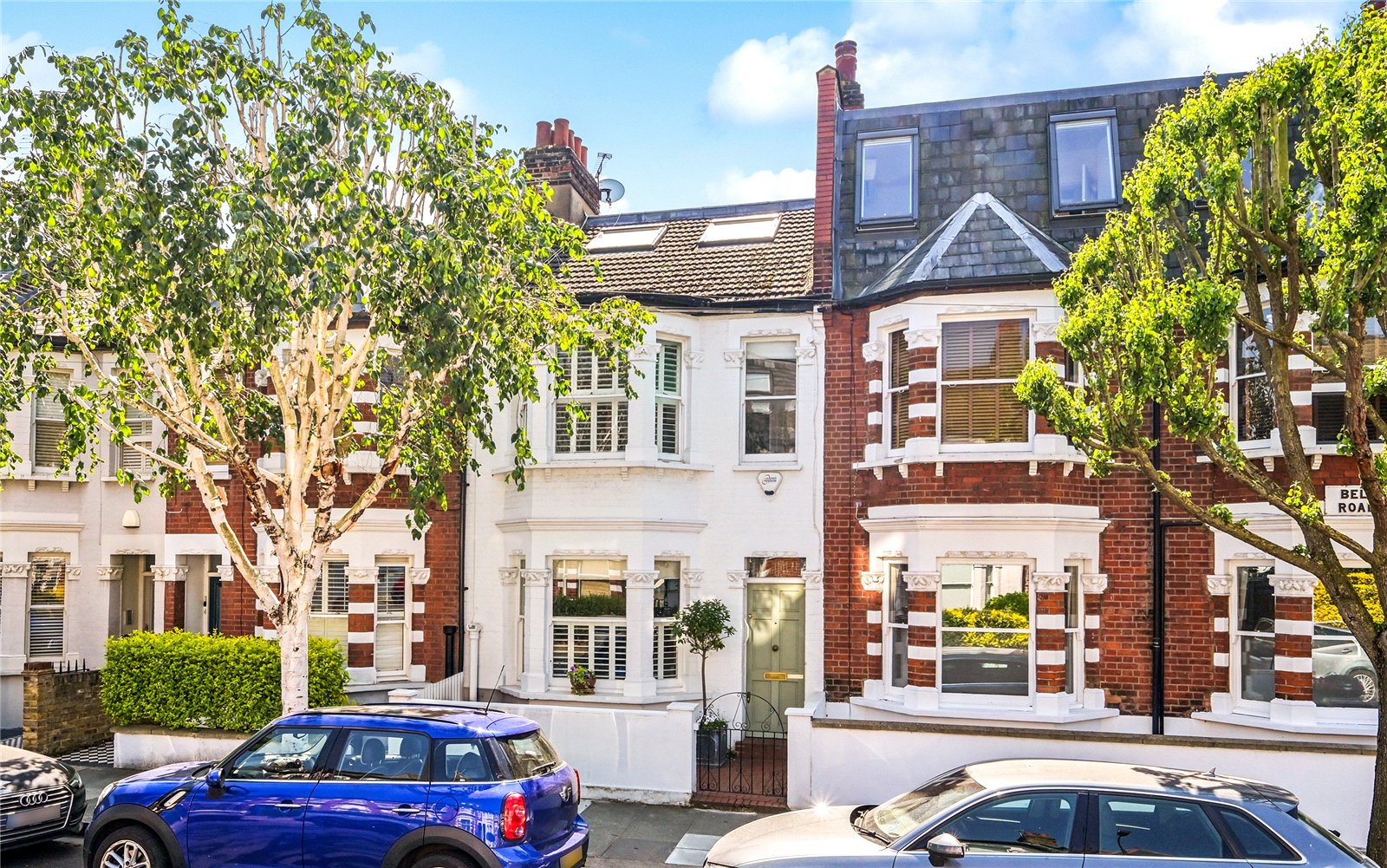 3 bedroom flat for sale