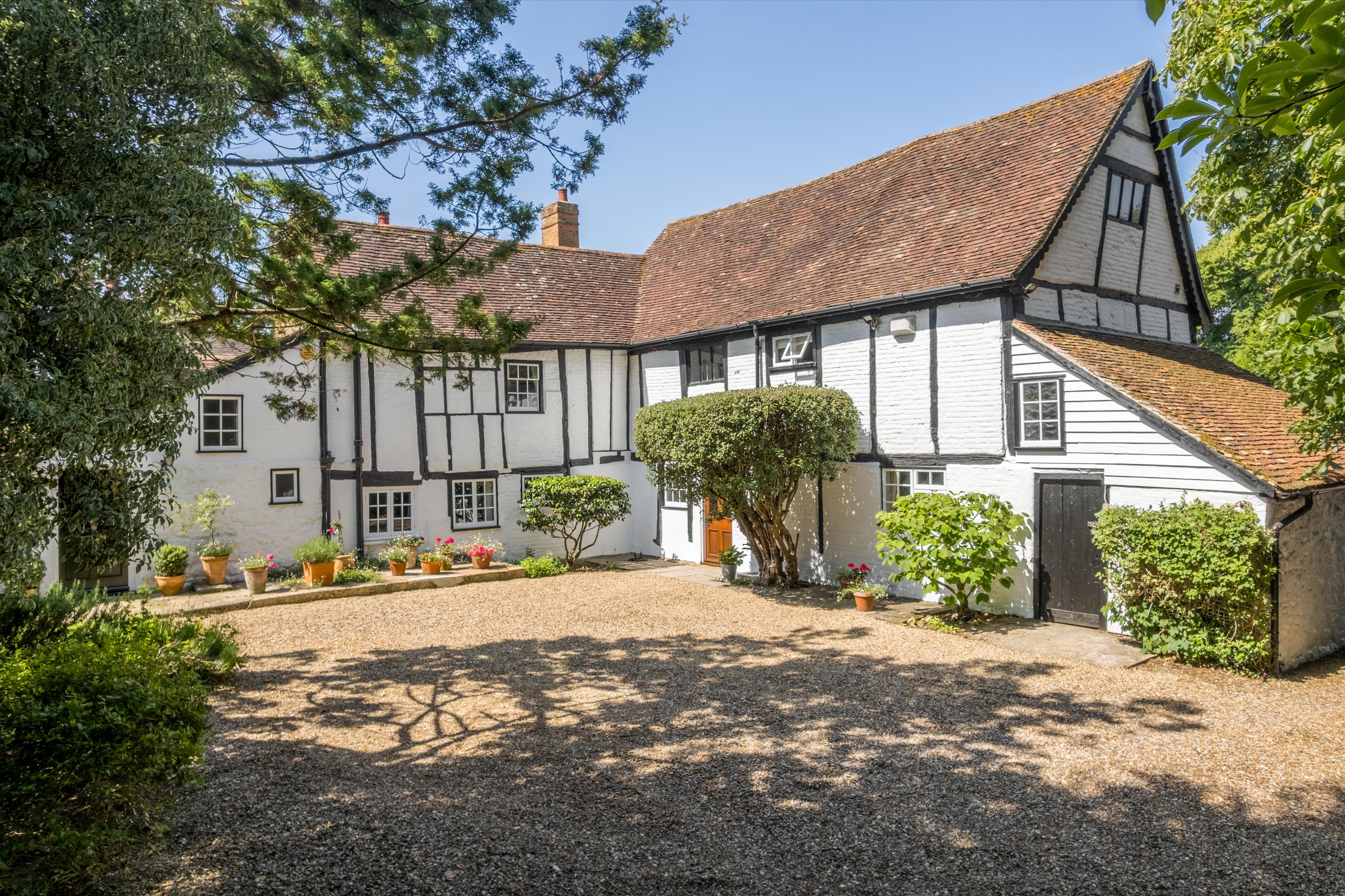 5 bedroom link-detached house for sale 0